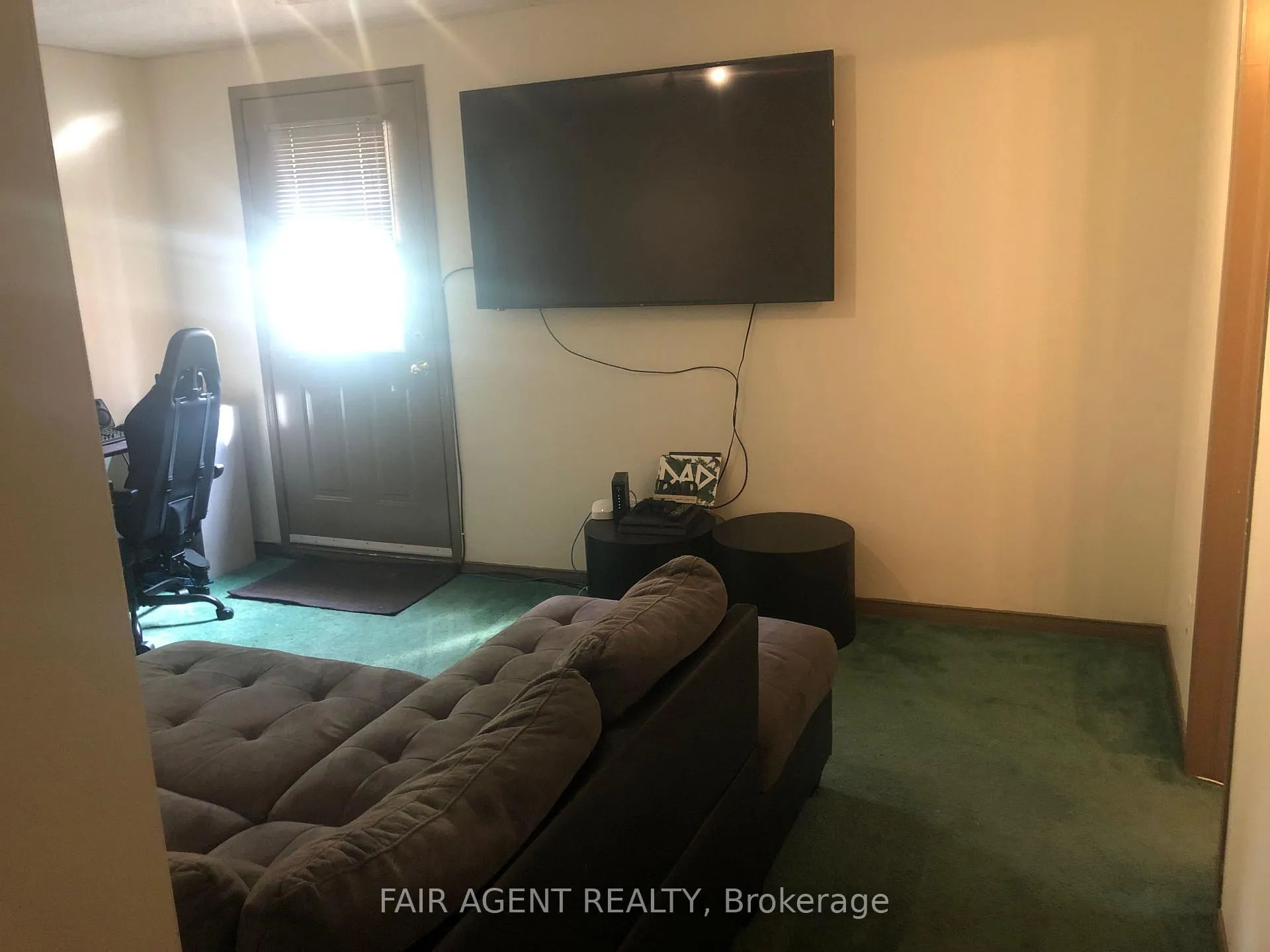 Photo 33 of 562 Erinbrook Drive, Kitchener, Country Hills West — HOMEH