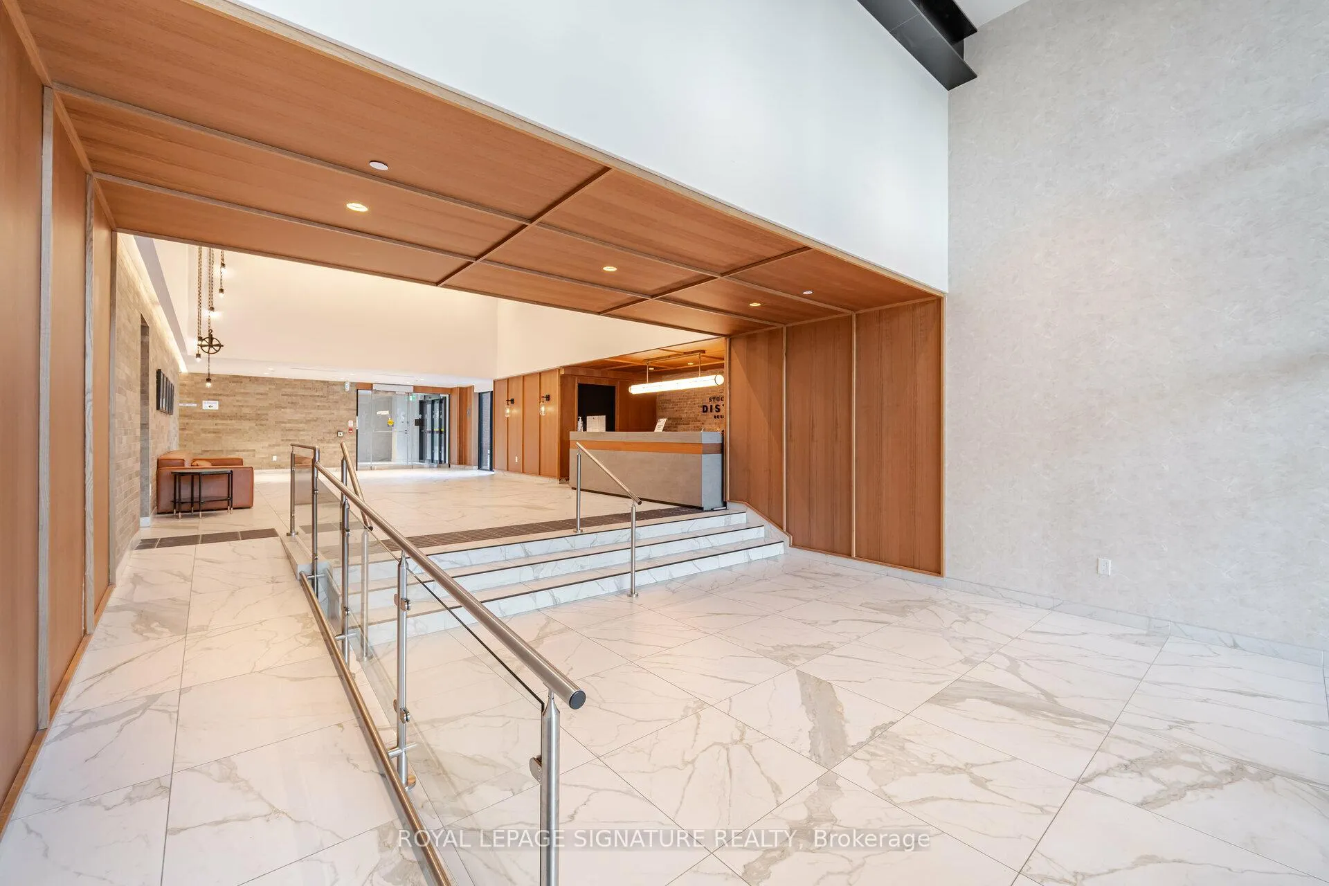 Photo 4 of Unit 815, 2300 St. Clair Avenue W, Toronto, Junction Area — HOMEH