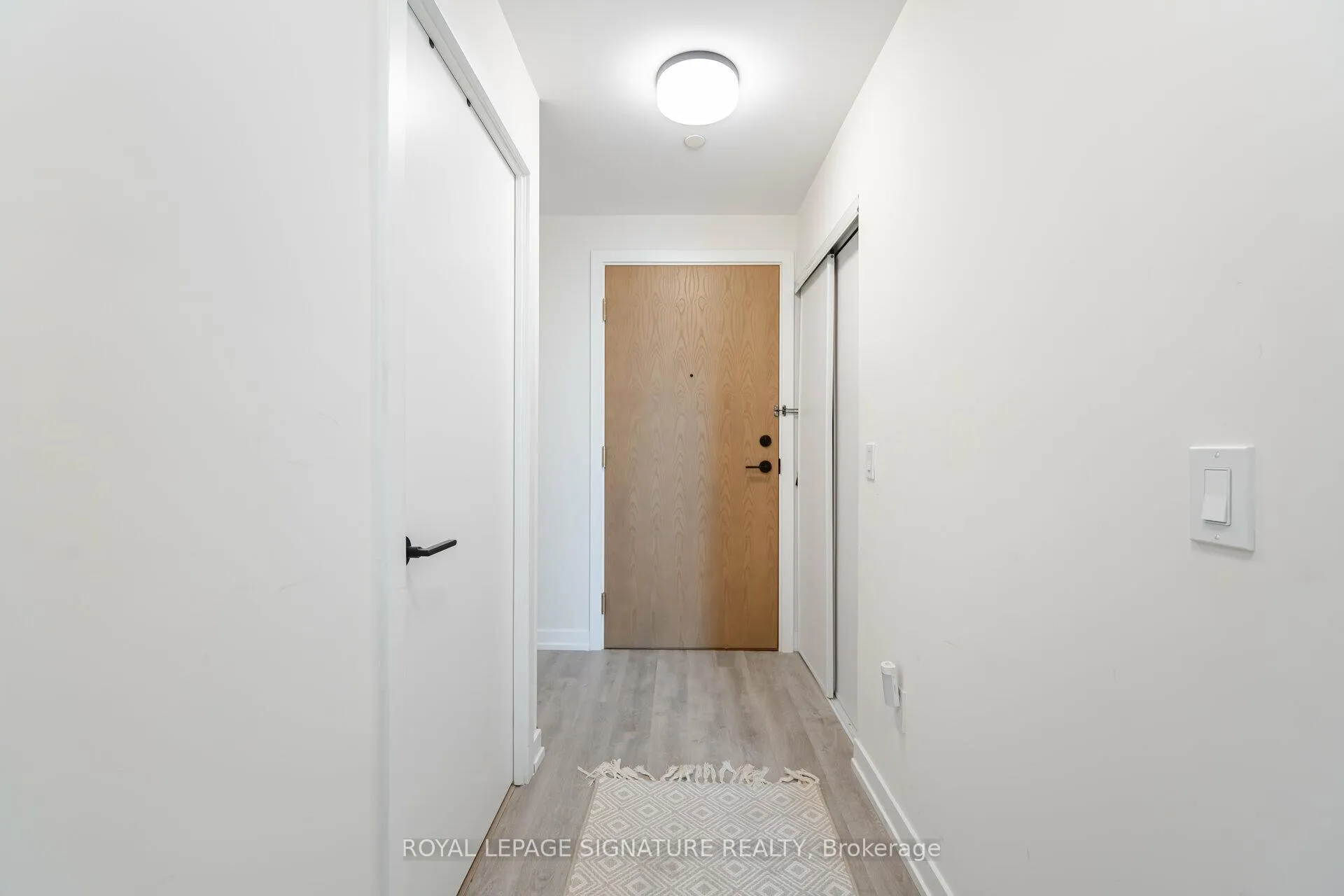 Photo 6 of Unit 815, 2300 St. Clair Avenue W, Toronto, Junction Area — HOMEH