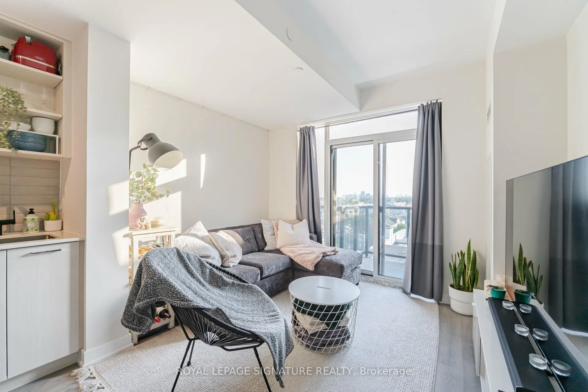 Photo 16 of Unit 815, 2300 St. Clair Avenue W, Toronto, Junction Area — HOMEH