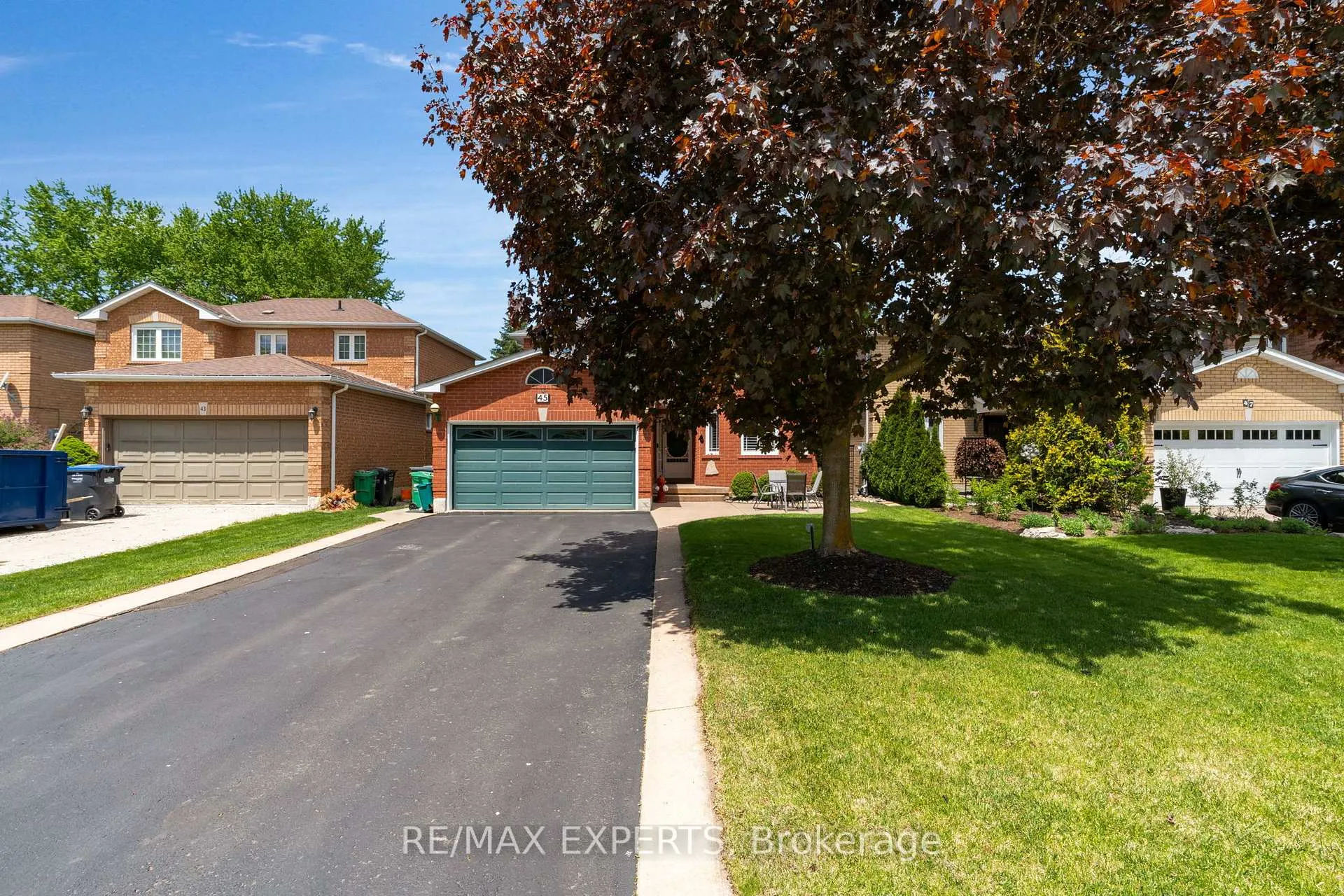 Photo 2 of 45 Sunkist Valley Road, Caledon, Bolton East — HOMEH