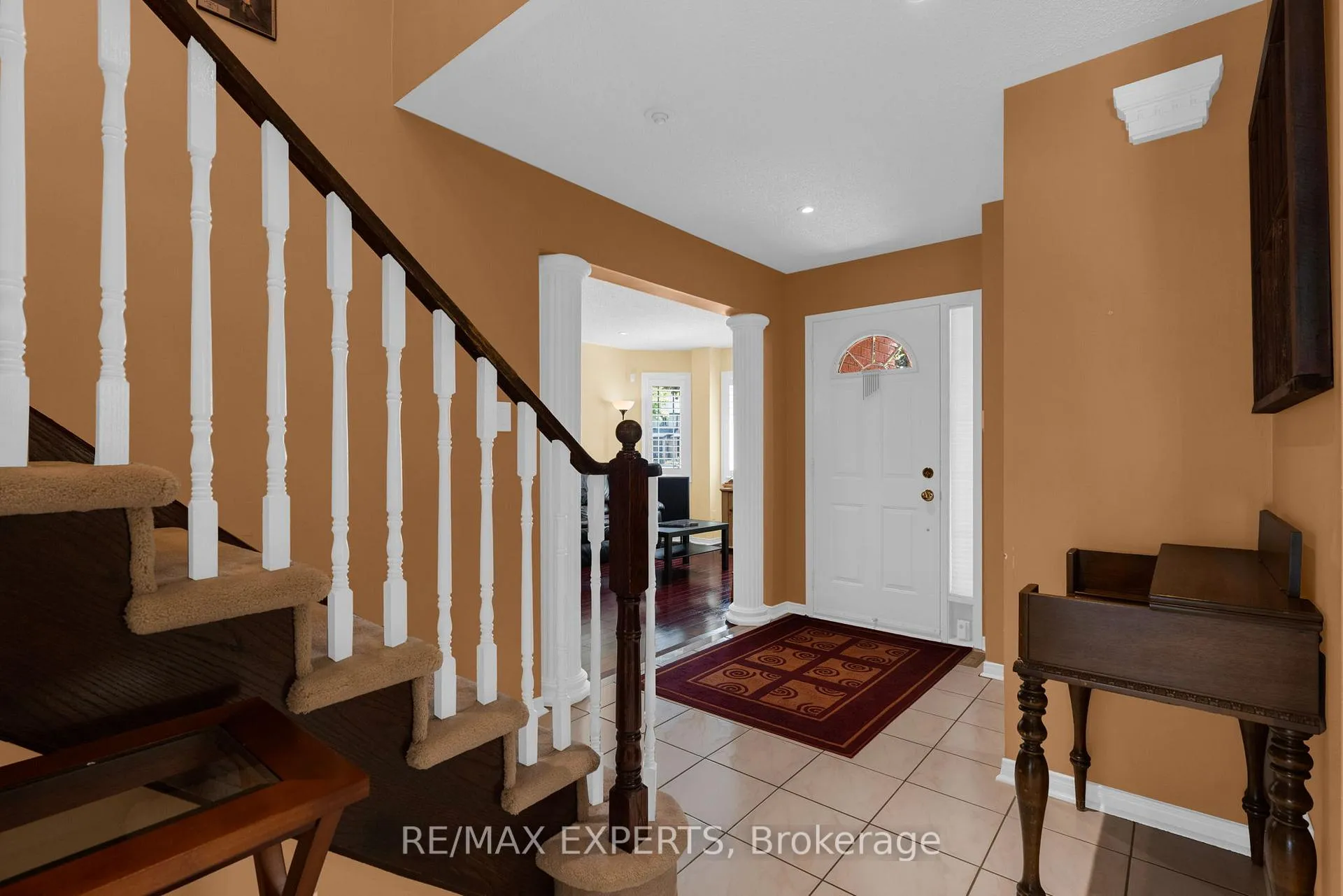 Photo 4 of 45 Sunkist Valley Road, Caledon, Bolton East — HOMEH