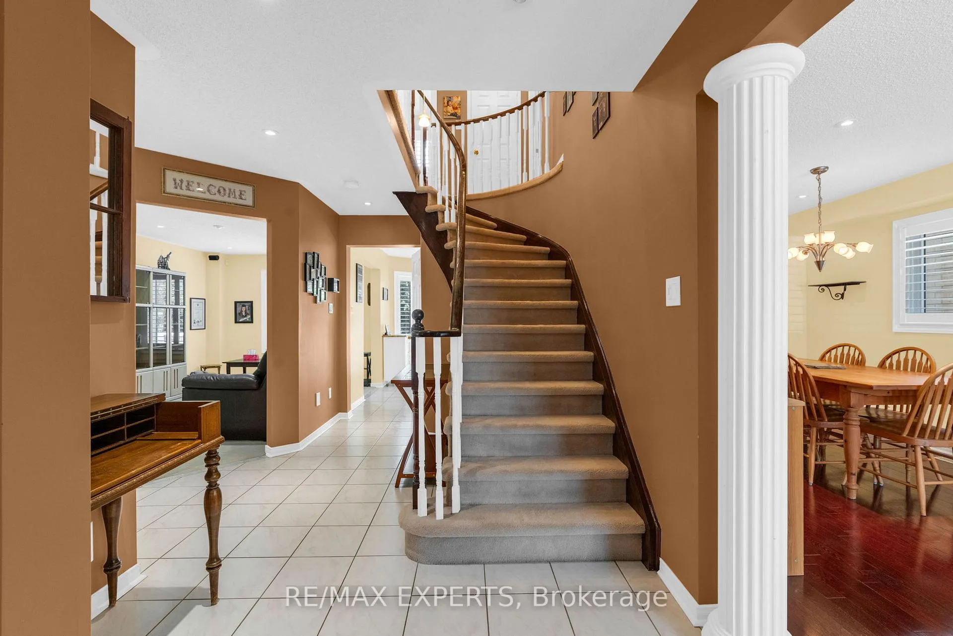 Photo 5 of 45 Sunkist Valley Road, Caledon, Bolton East — HOMEH