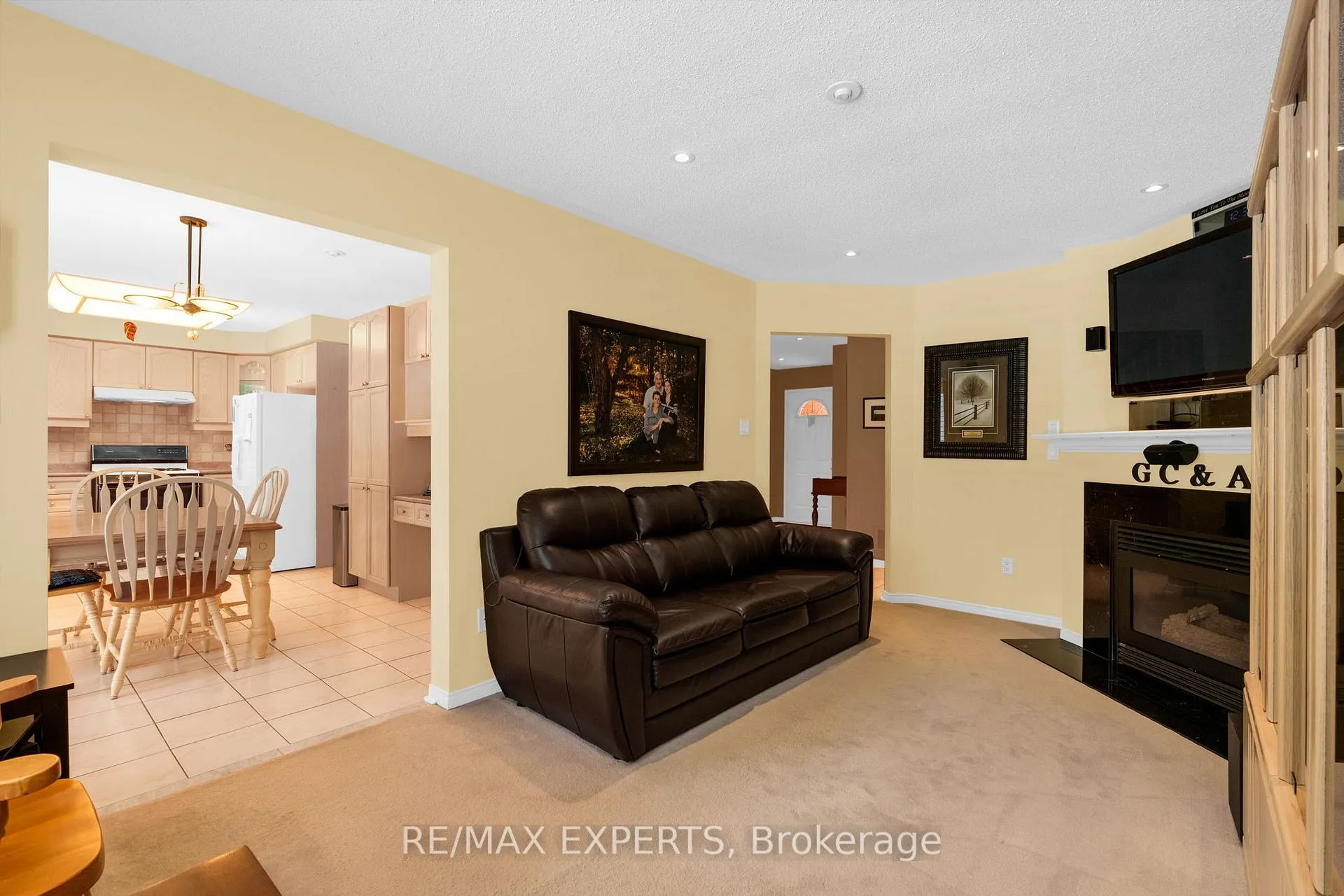 Photo 10 of 45 Sunkist Valley Road, Caledon, Bolton East — HOMEH