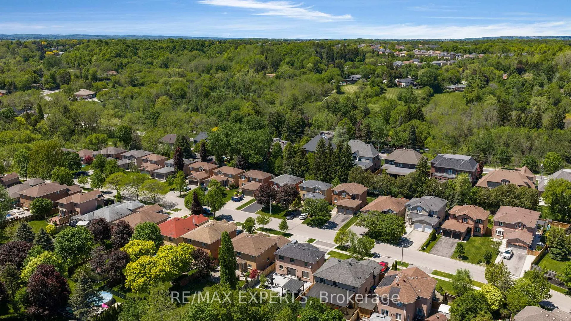 Photo 48 of 45 Sunkist Valley Road, Caledon, Bolton East — HOMEH
