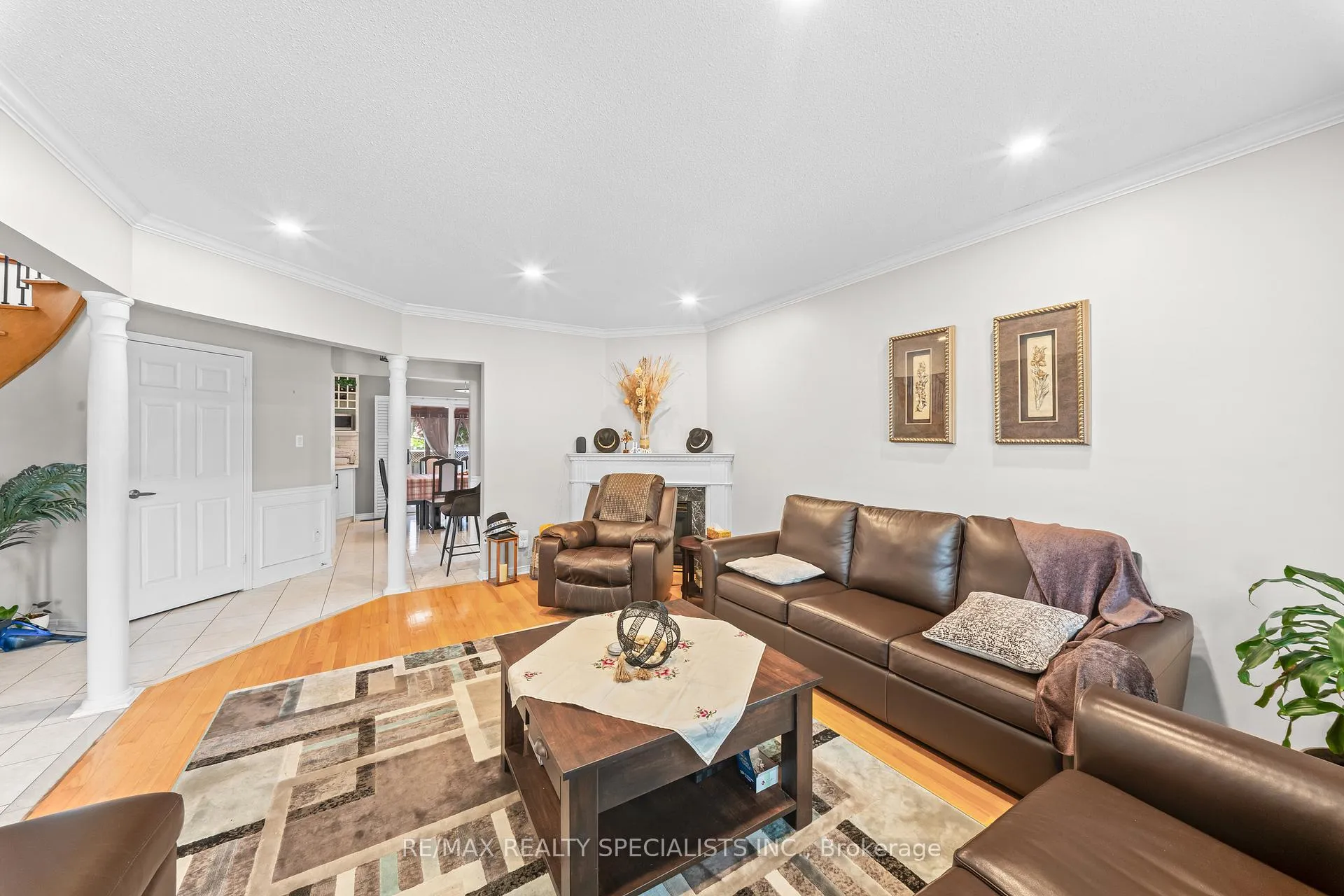 Photo 6 of 52 Pacific Wind Crescent, Brampton, Sandringham-Wellington — HOMEH