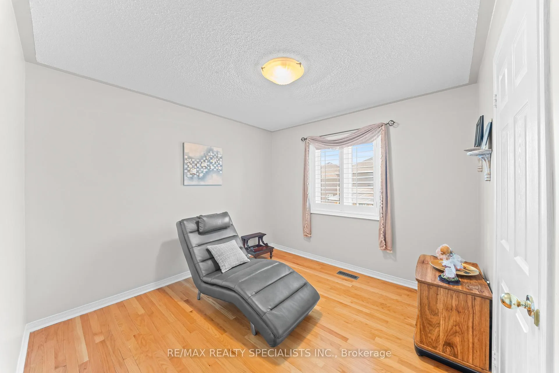 Photo 26 of 52 Pacific Wind Crescent, Brampton, Sandringham-Wellington — HOMEH