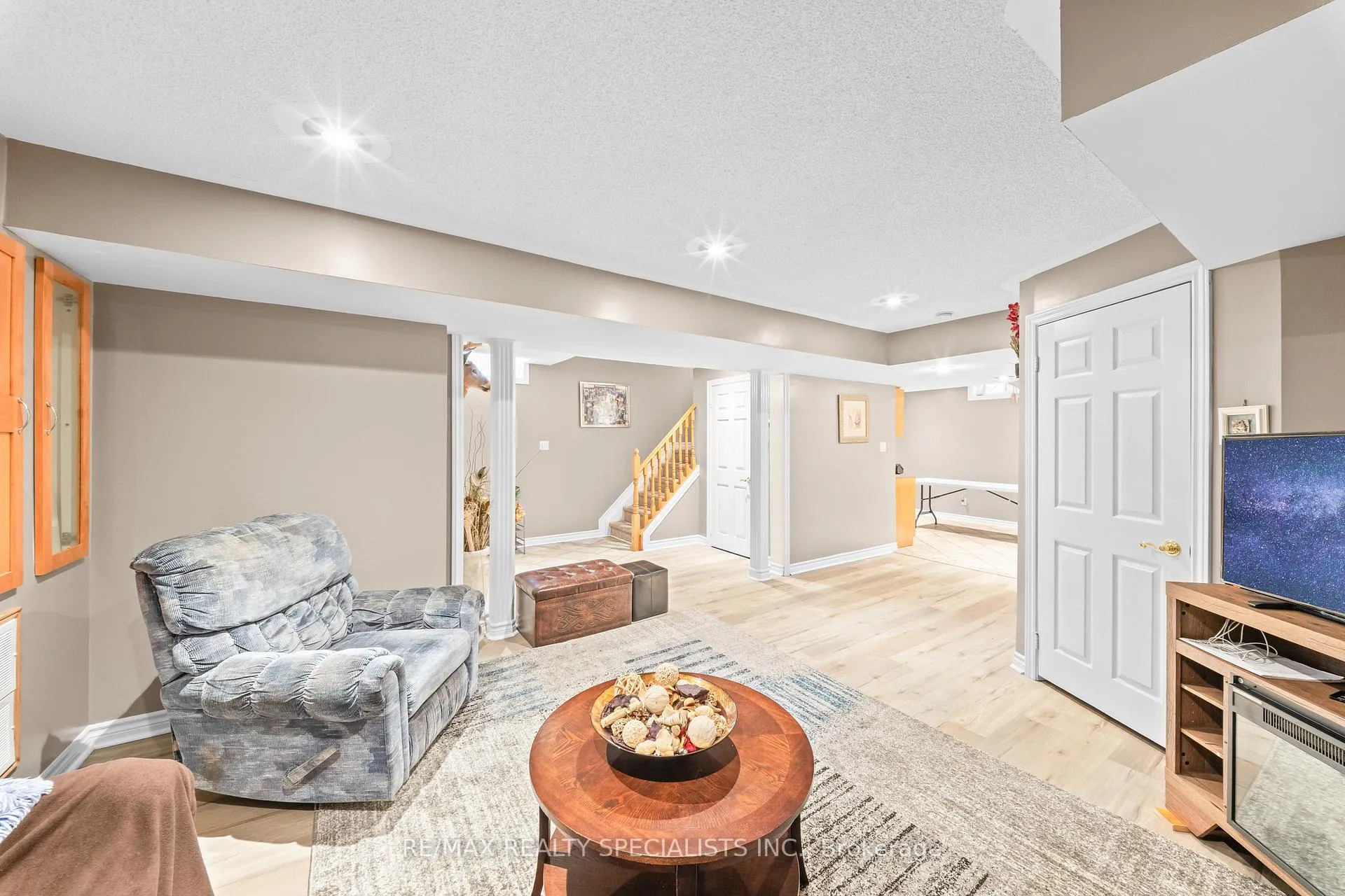 Photo 32 of 52 Pacific Wind Crescent, Brampton, Sandringham-Wellington — HOMEH
