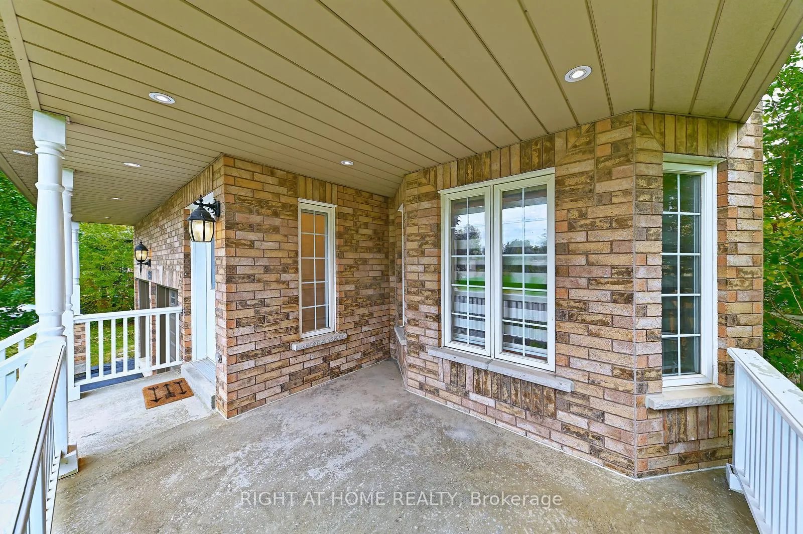 Photo 3 of 6843 Campbell Settler Court E, Mississauga, Meadowvale Village — HOMEH