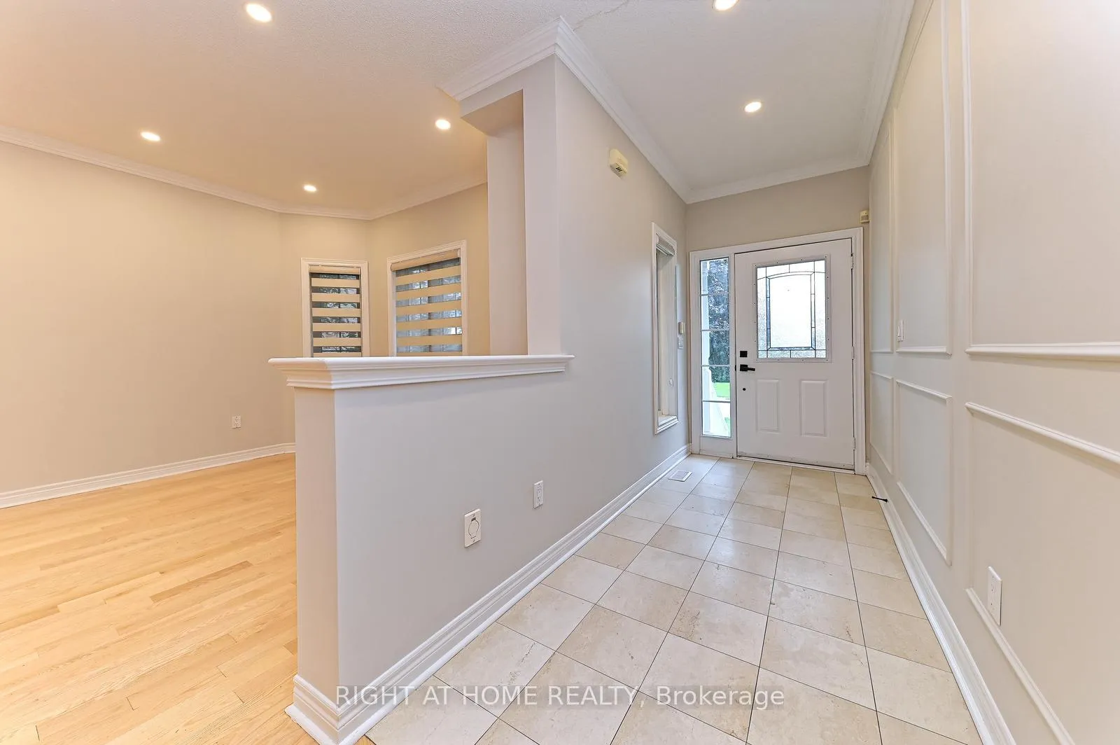 Photo 4 of 6843 Campbell Settler Court E, Mississauga, Meadowvale Village — HOMEH