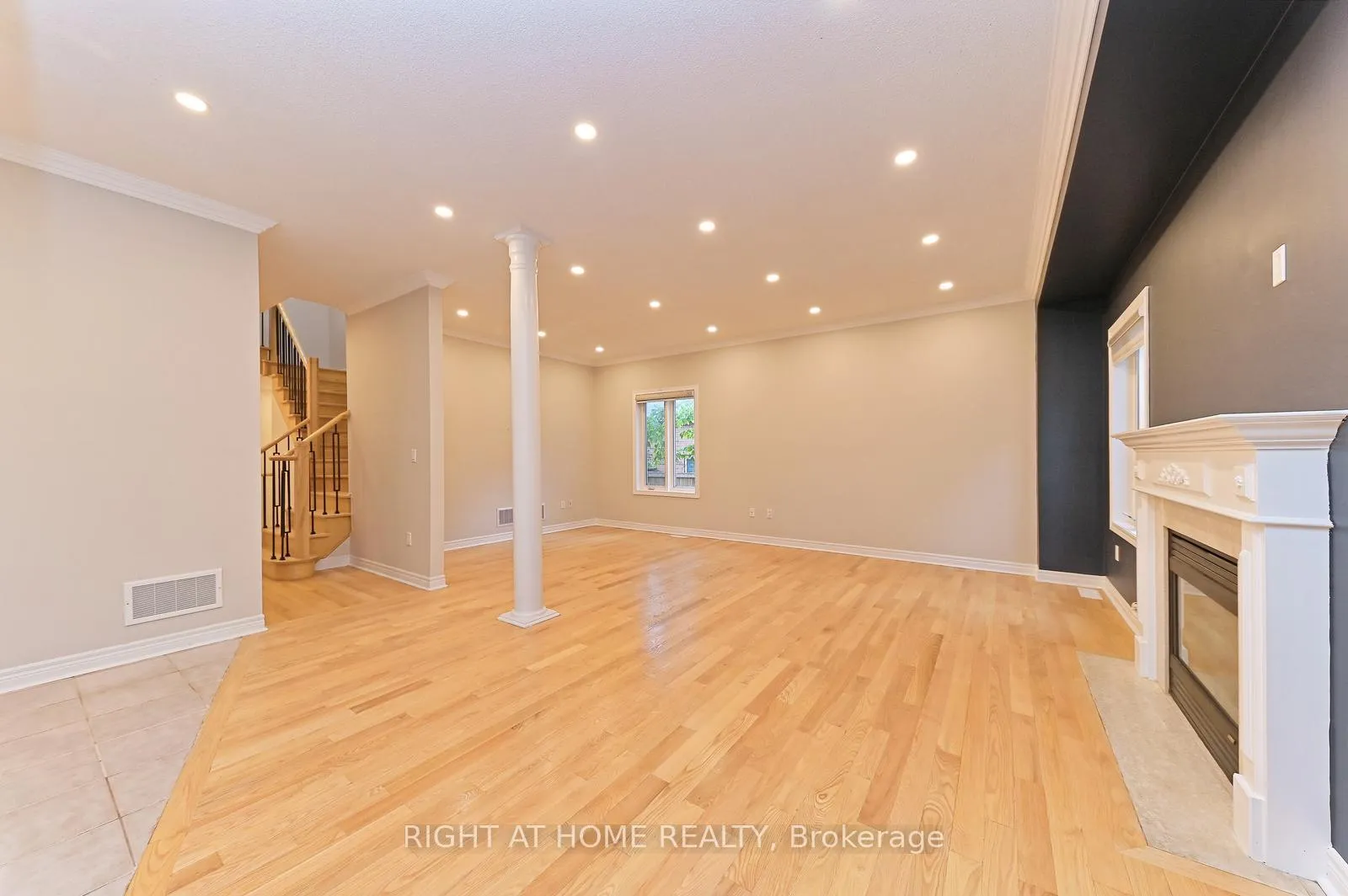 Photo 11 of 6843 Campbell Settler Court E, Mississauga, Meadowvale Village — HOMEH