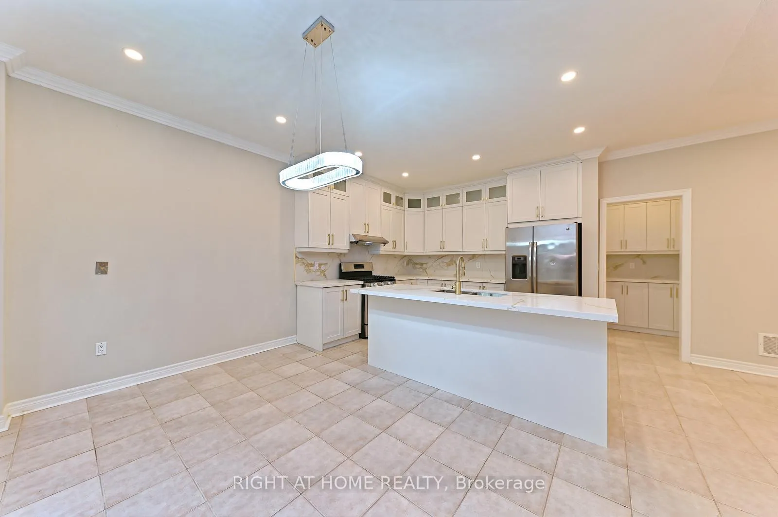 Photo 17 of 6843 Campbell Settler Court E, Mississauga, Meadowvale Village — HOMEH