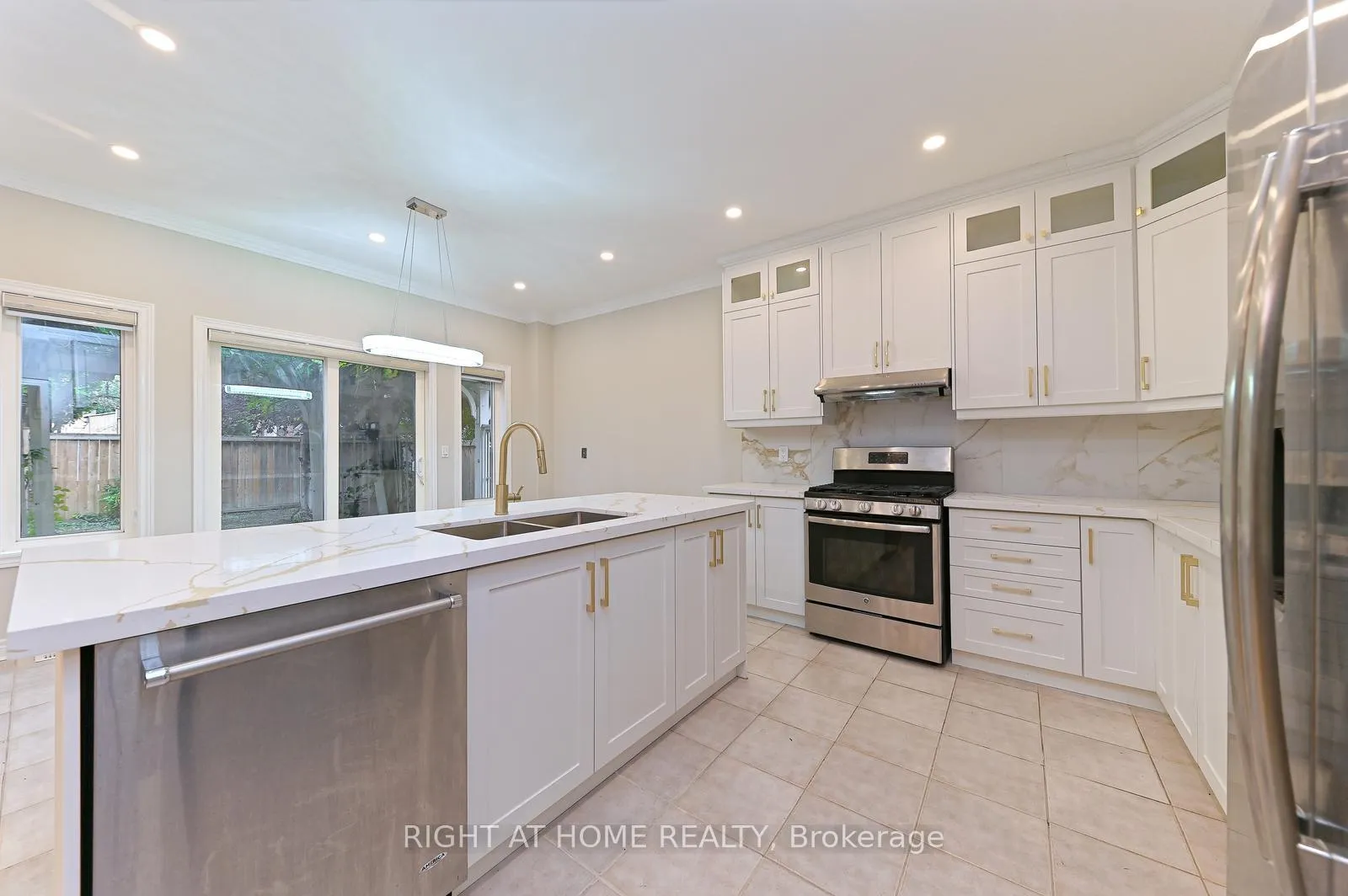 Photo 21 of 6843 Campbell Settler Court E, Mississauga, Meadowvale Village — HOMEH