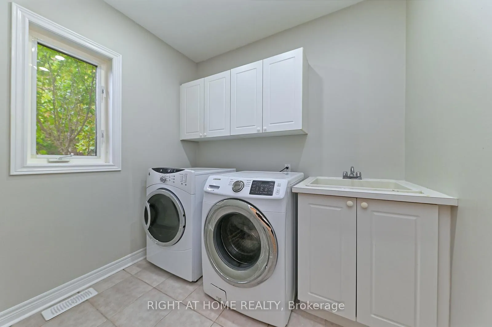 Photo 27 of 6843 Campbell Settler Court E, Mississauga, Meadowvale Village — HOMEH