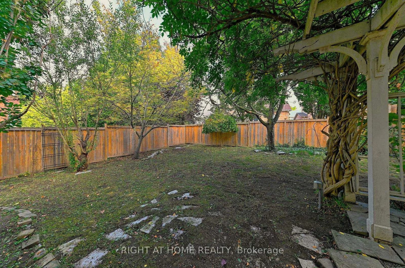 Photo 47 of 6843 Campbell Settler Court E, Mississauga, Meadowvale Village — HOMEH