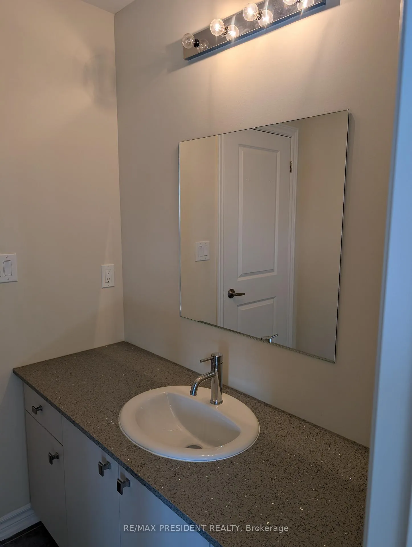 Photo 11 of 110 Stonebrook Way, Grey Highlands — HOMEH