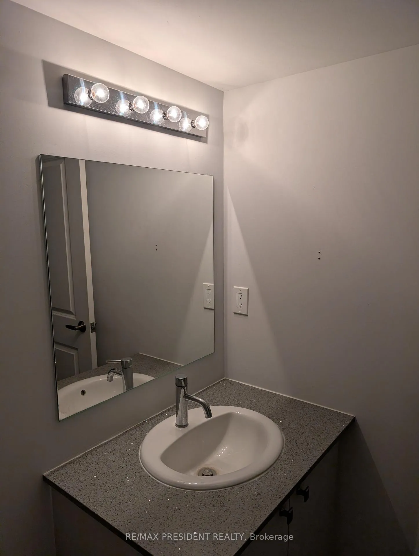 Photo 19 of 110 Stonebrook Way, Grey Highlands — HOMEH
