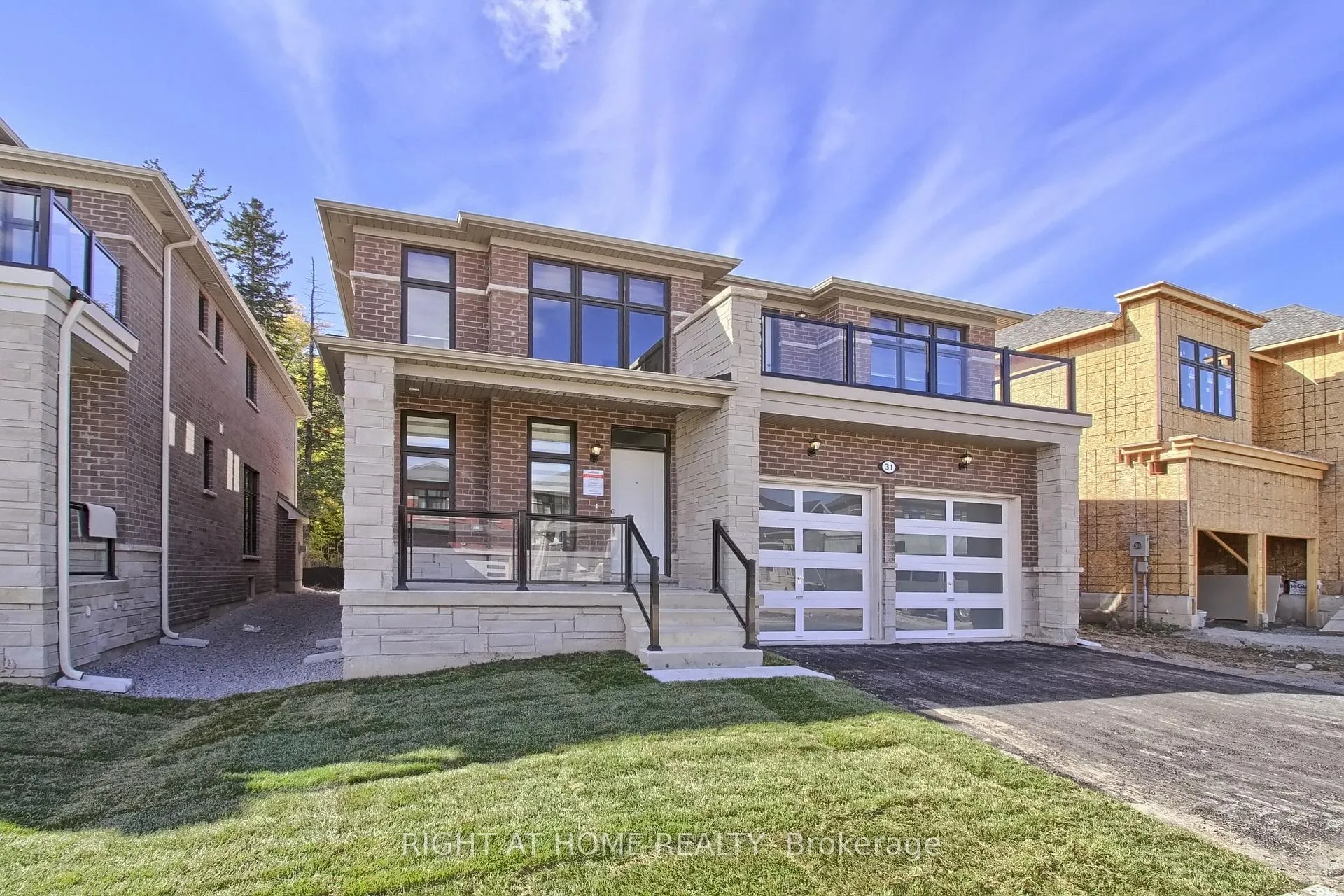 Photo 3 of 31 Dorothy Caine Crescent, Georgina, Sutton & Jackson's Point — HOMEH