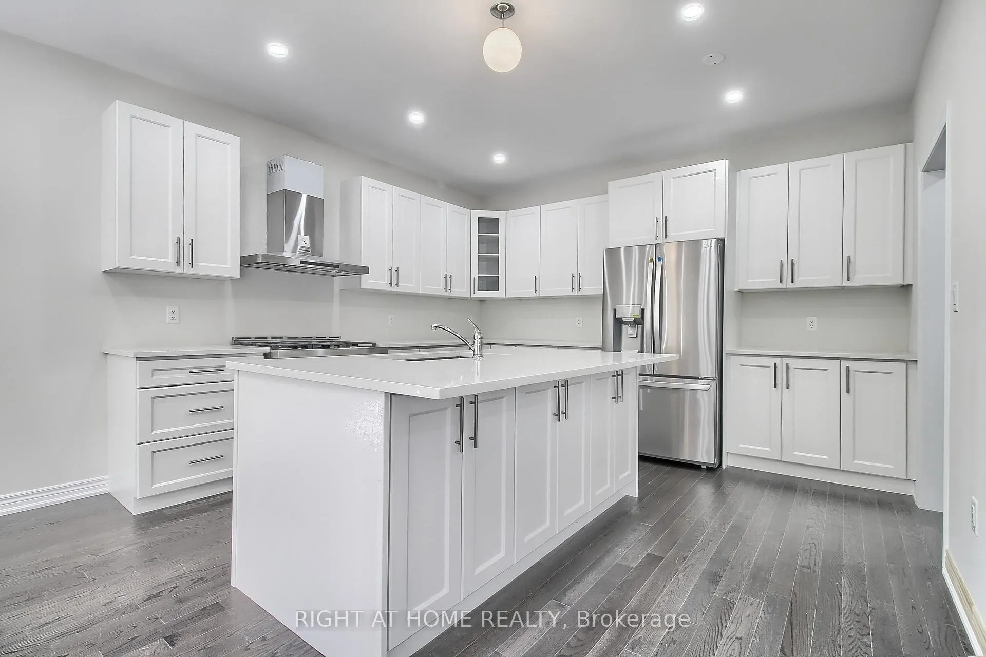 Photo 12 of 31 Dorothy Caine Crescent, Georgina, Sutton & Jackson's Point — HOMEH