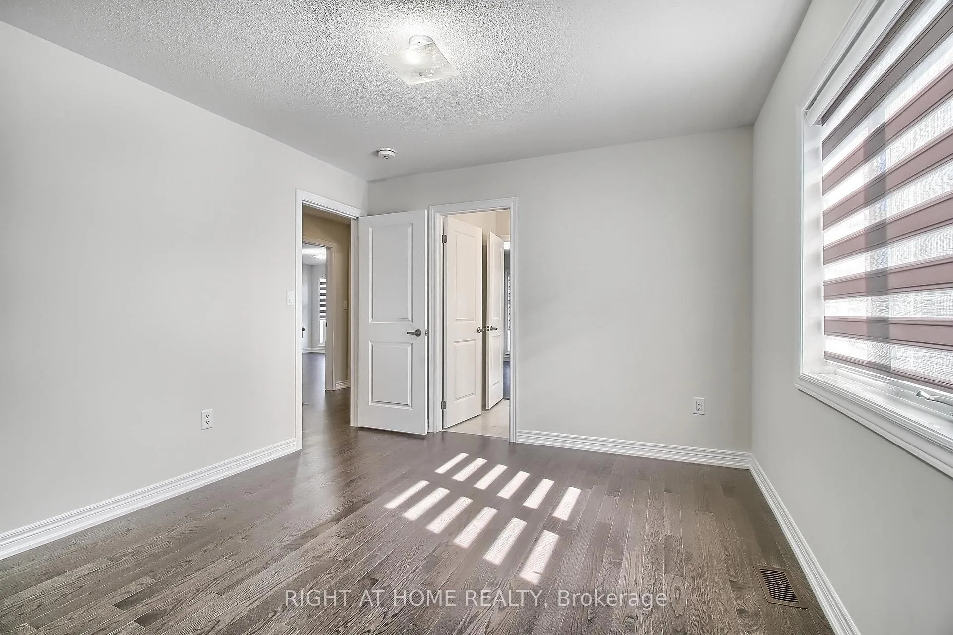 Photo 36 of 31 Dorothy Caine Crescent, Georgina, Sutton & Jackson's Point — HOMEH