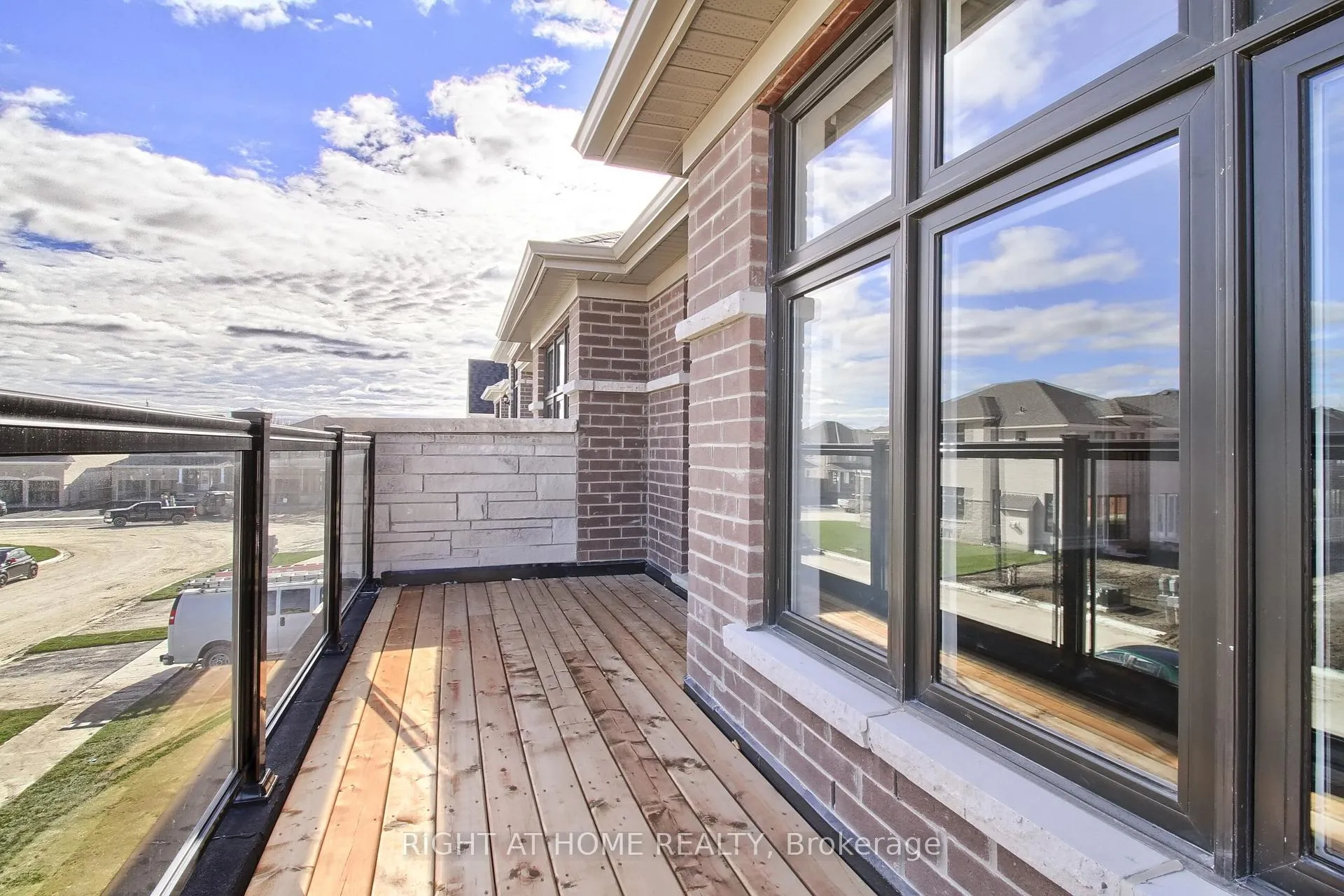 Photo 43 of 31 Dorothy Caine Crescent, Georgina, Sutton & Jackson's Point — HOMEH