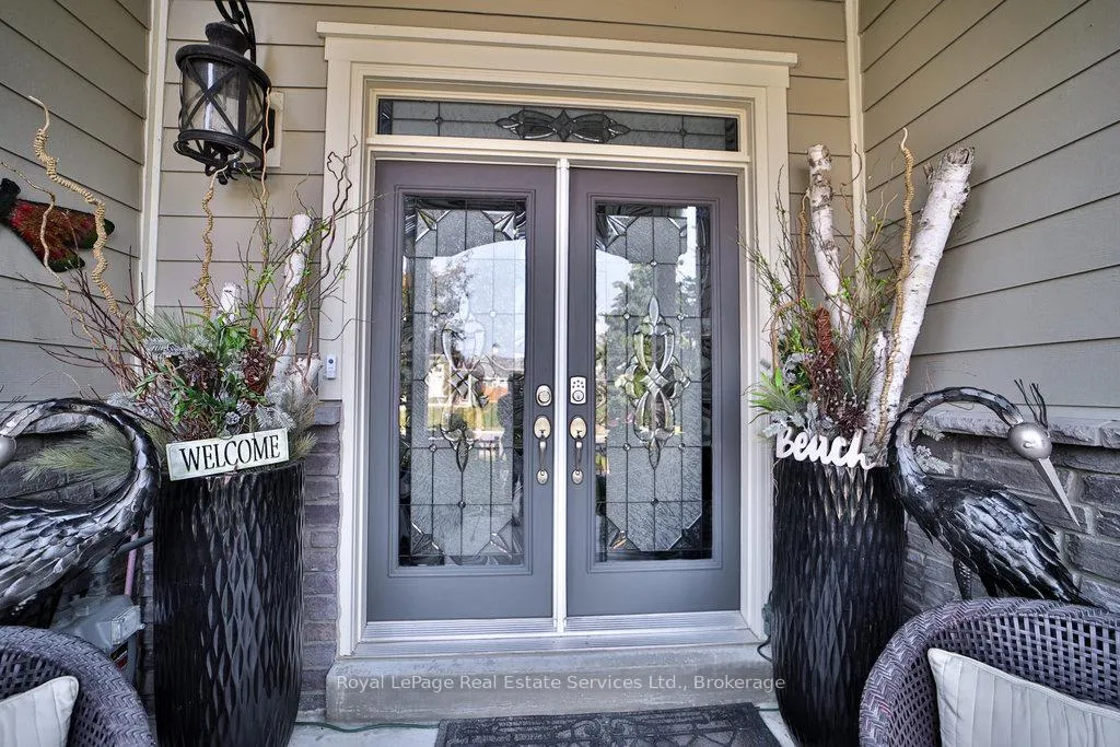 Photo 7 of 13 Sandy Coast Crescent, Wasaga Beach — HOMEH