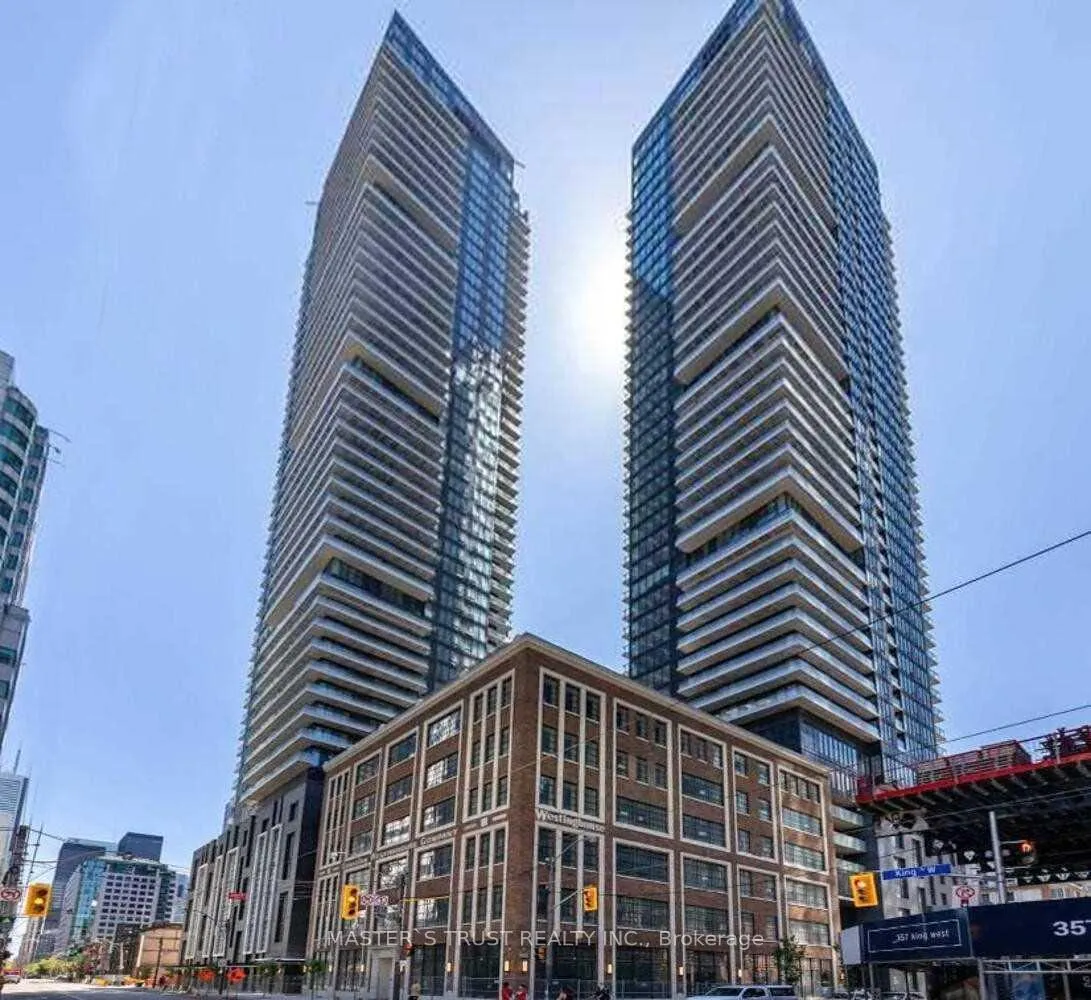 Photo 8 of Unit 1110, 125 Blue Jays Way, Toronto, Waterfront Communities — HOMEH