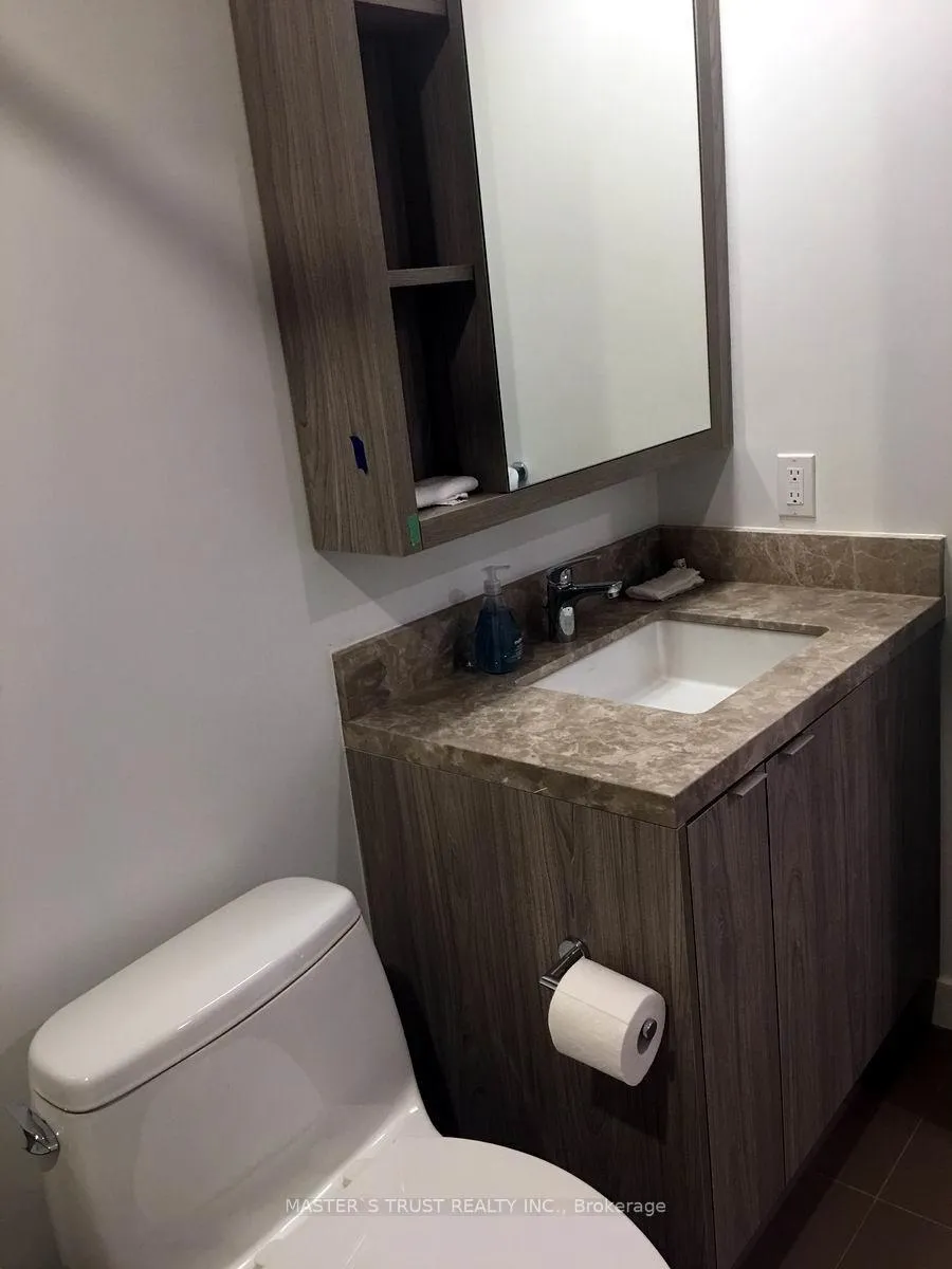 Photo 3 of Unit 1110, 125 Blue Jays Way, Toronto, Waterfront Communities — HOMEH