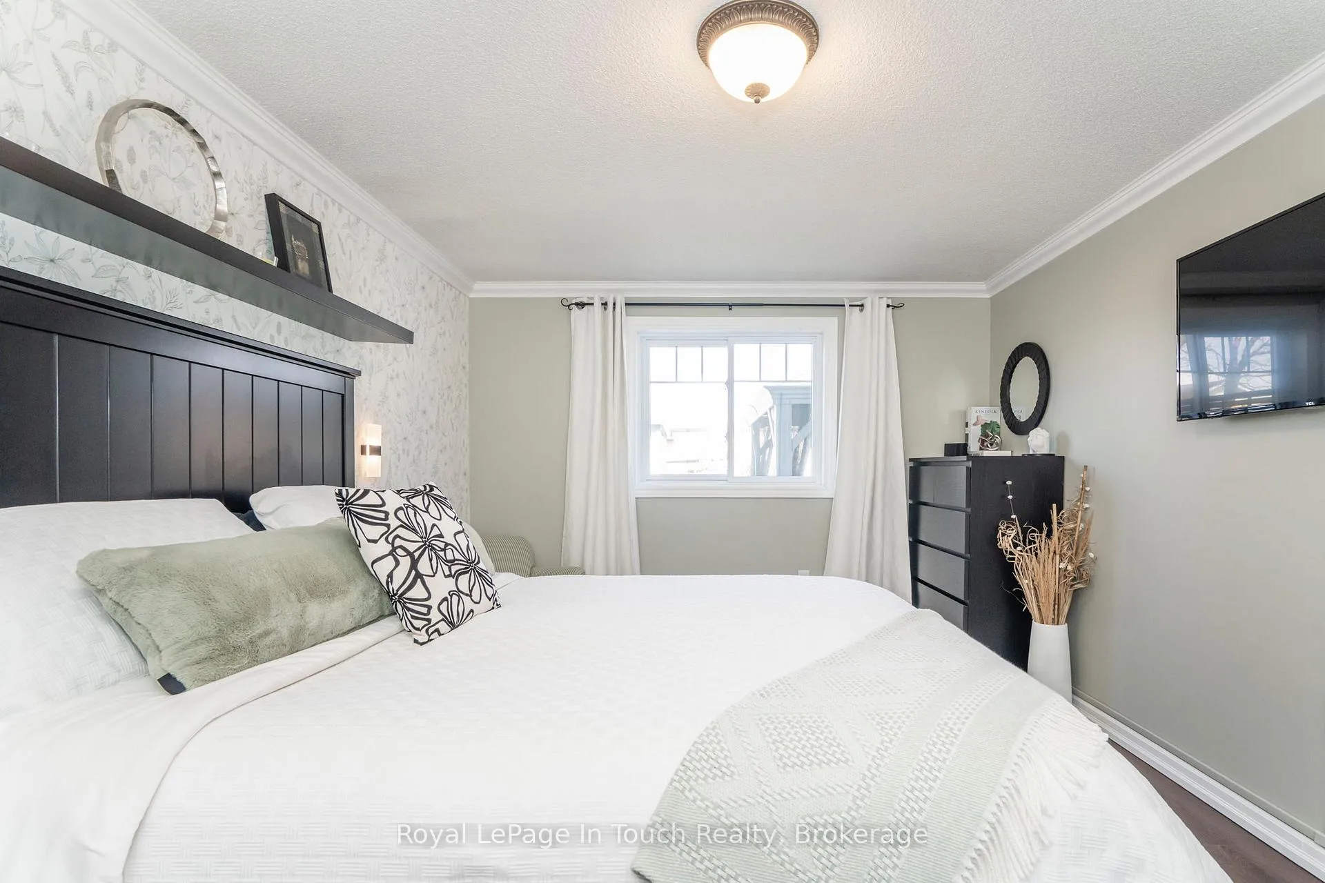 Photo 23 of 362 Galloway Boulevard, Midland — HOMEH