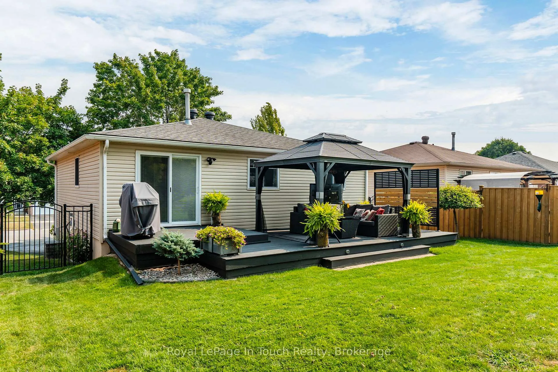 Photo 33 of 362 Galloway Boulevard, Midland — HOMEH