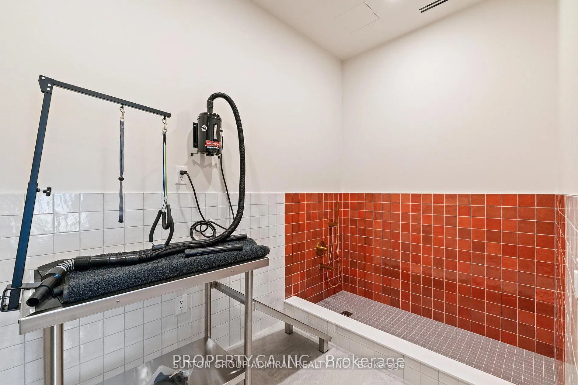 Photo 14 of Unit 908, 1660 Bloor Street, Toronto, High Park North — HOMEH