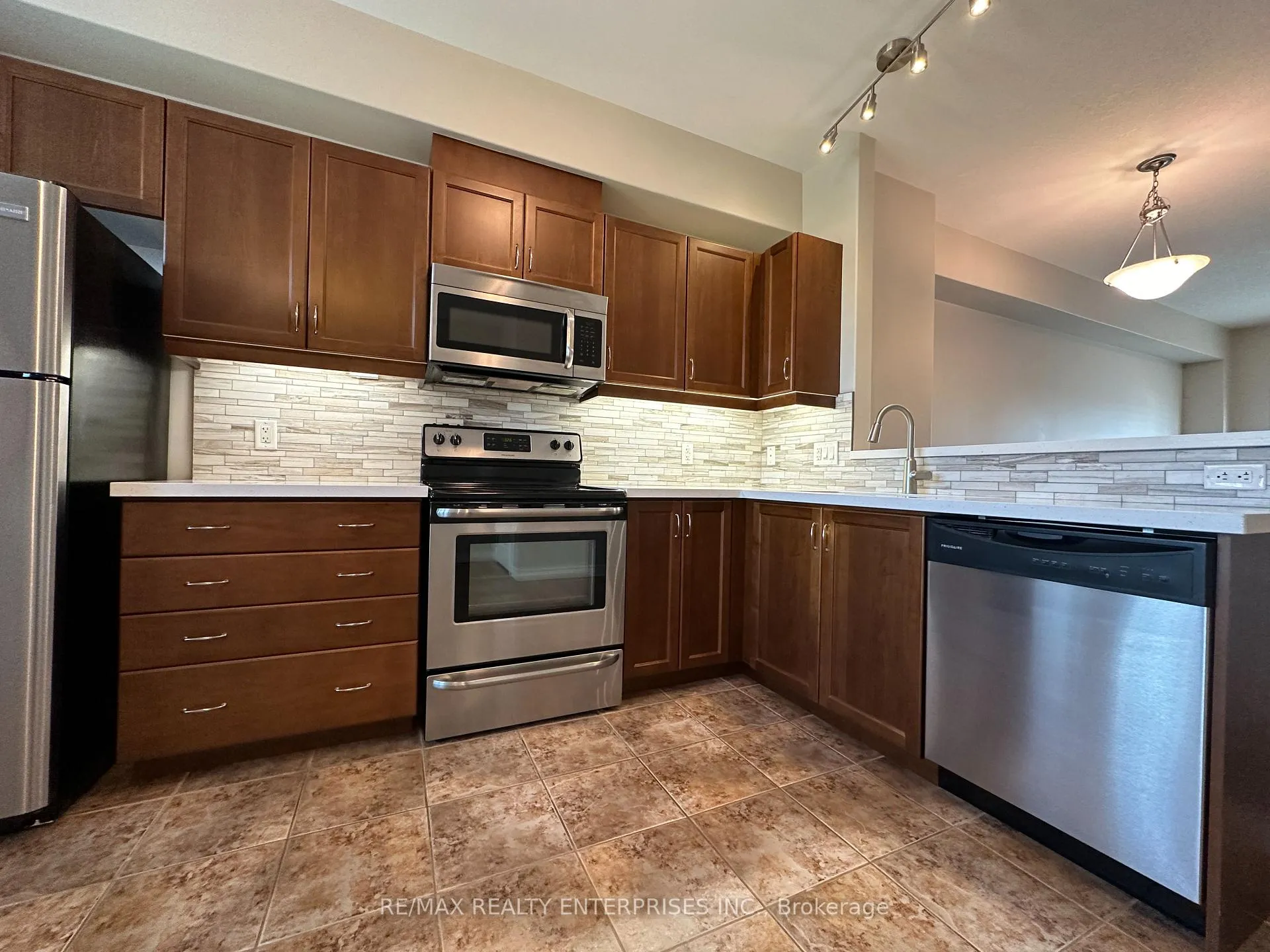 Photo 8 of 69 Edenrock Drive, Hamilton, Stoney Creek Industrial — HOMEH