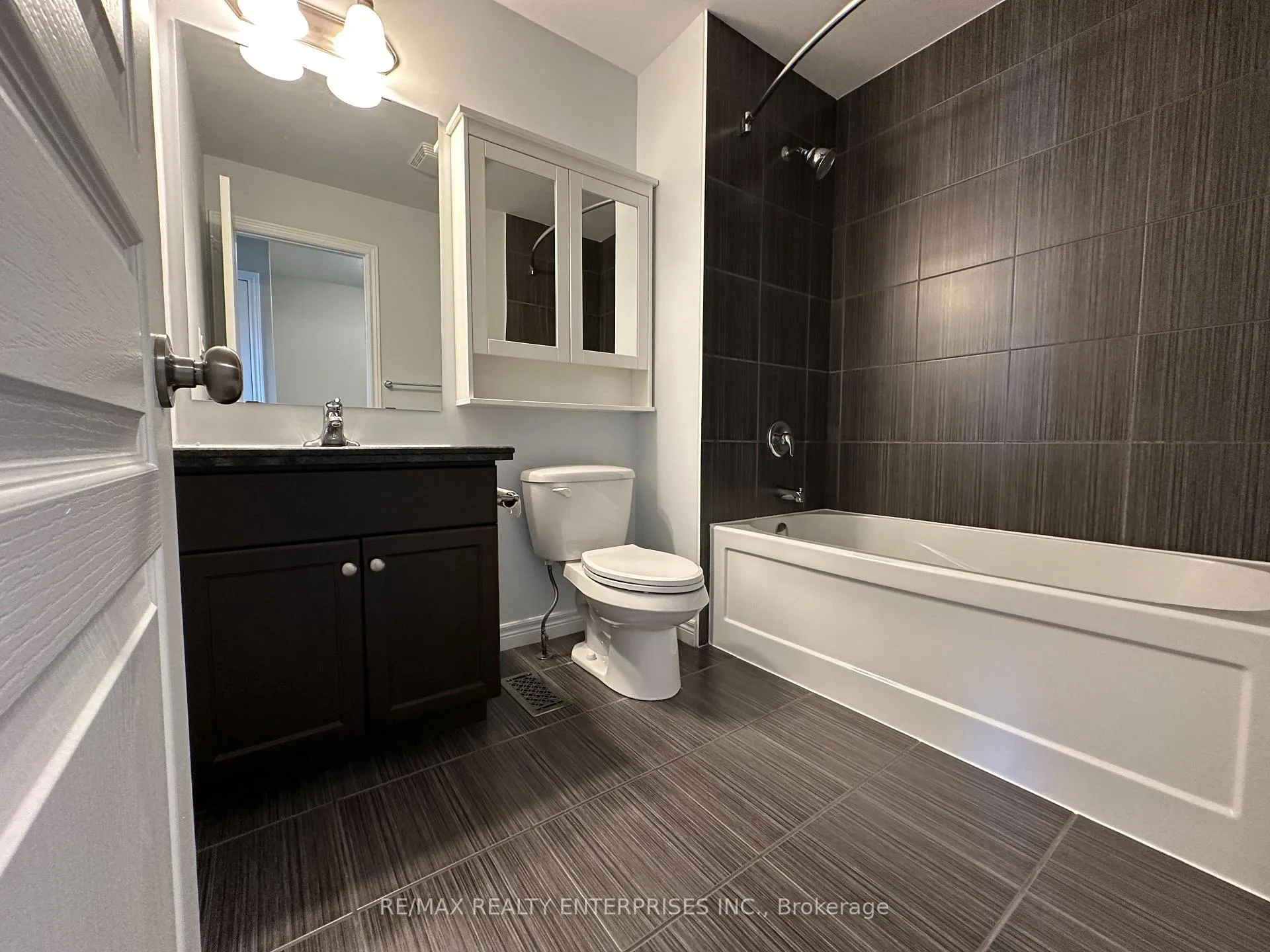 Photo 23 of 69 Edenrock Drive, Hamilton, Stoney Creek Industrial — HOMEH