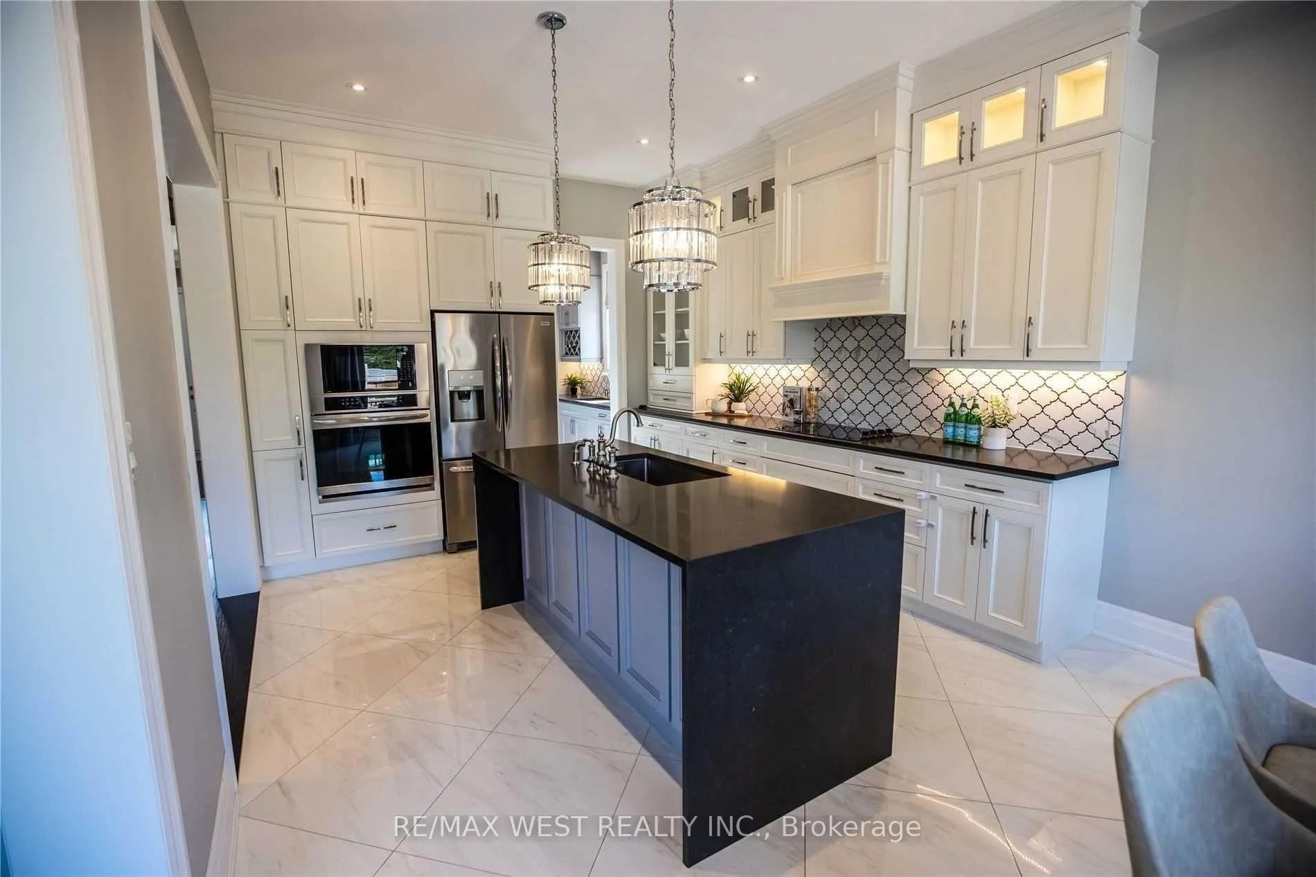 Photo 10 of 1430 Simpkin Road, Innisfil, Lefroy — HOMEH
