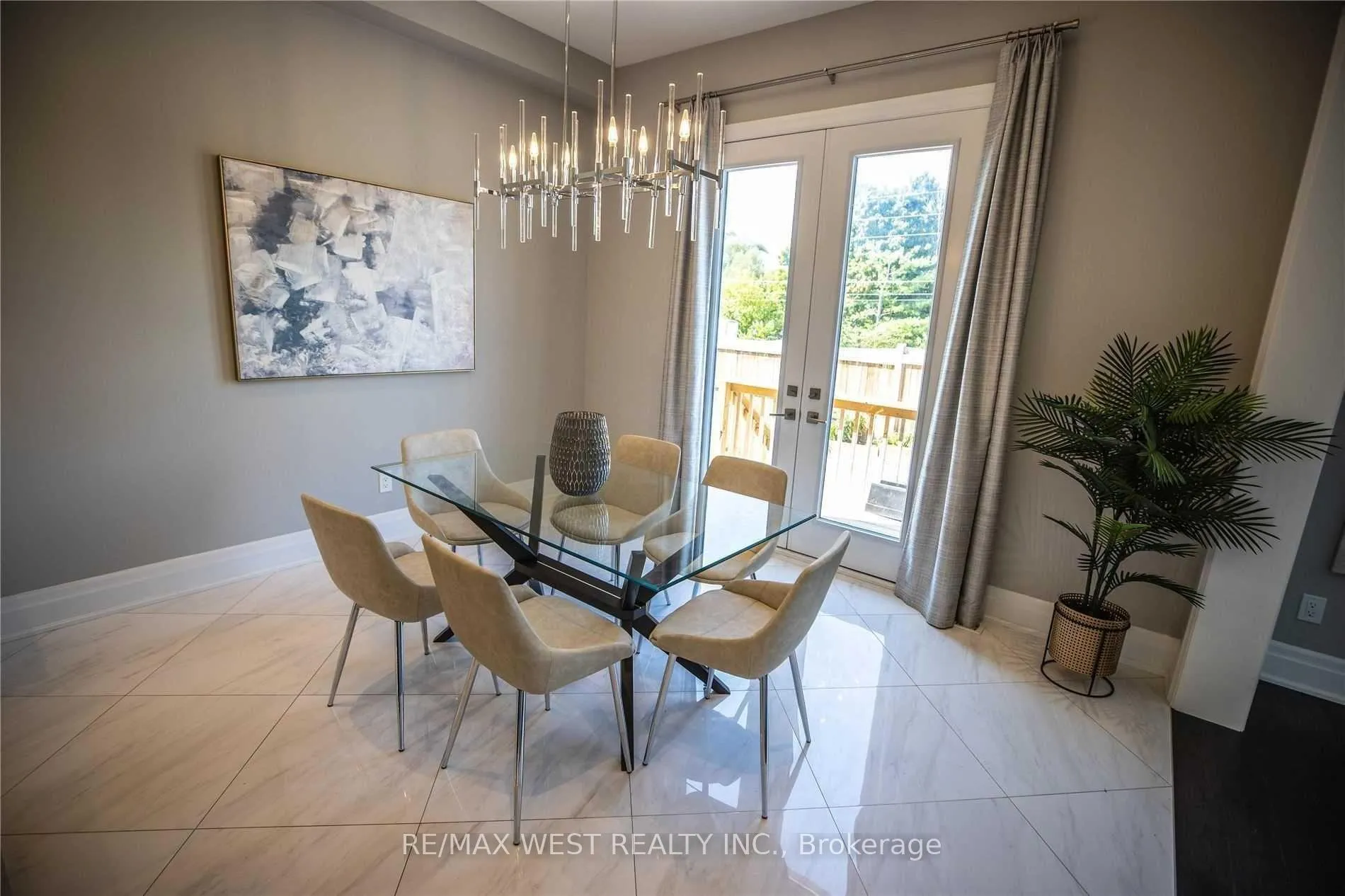 Photo 14 of 1430 Simpkin Road, Innisfil, Lefroy — HOMEH
