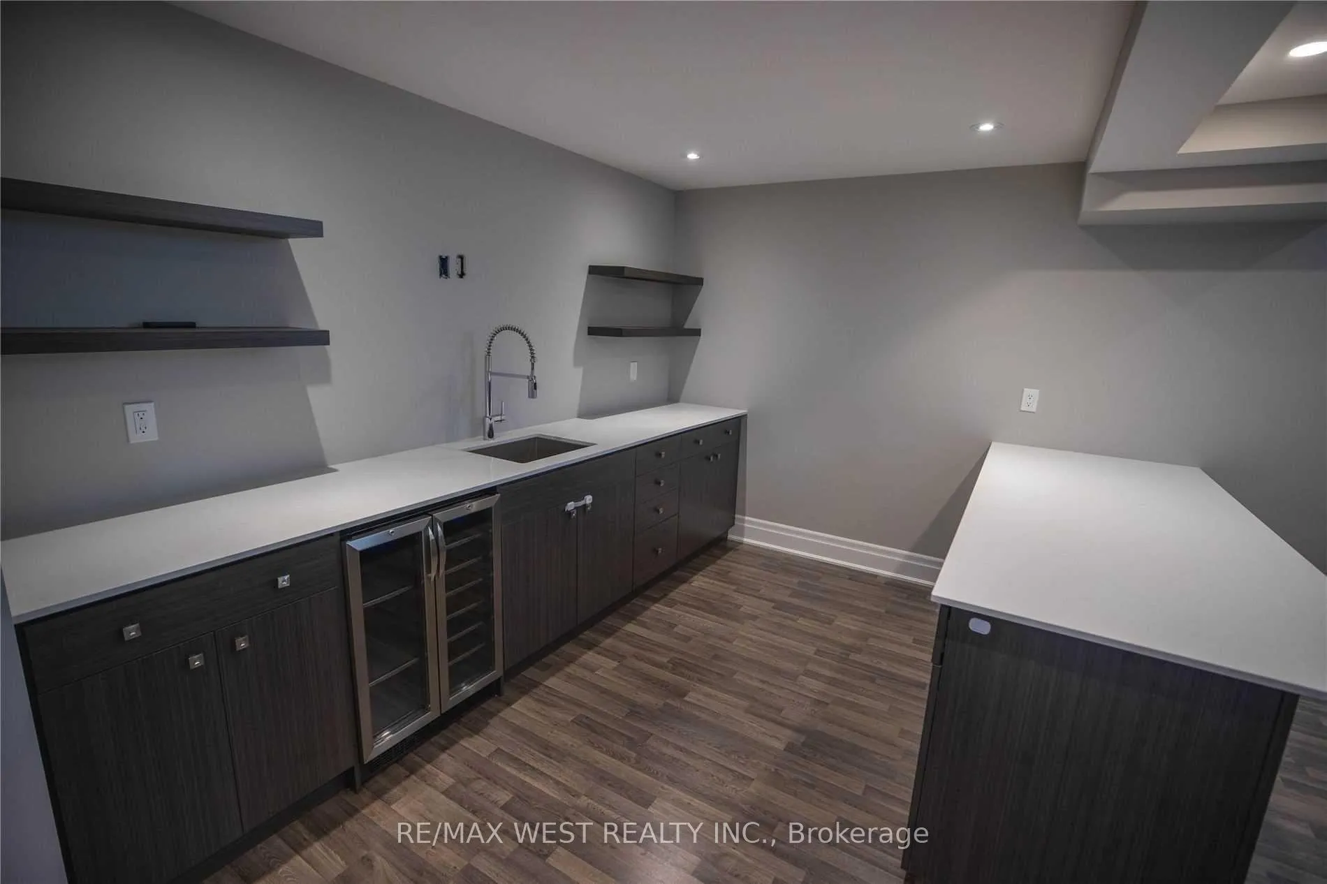 Photo 34 of 1430 Simpkin Road, Innisfil, Lefroy — HOMEH