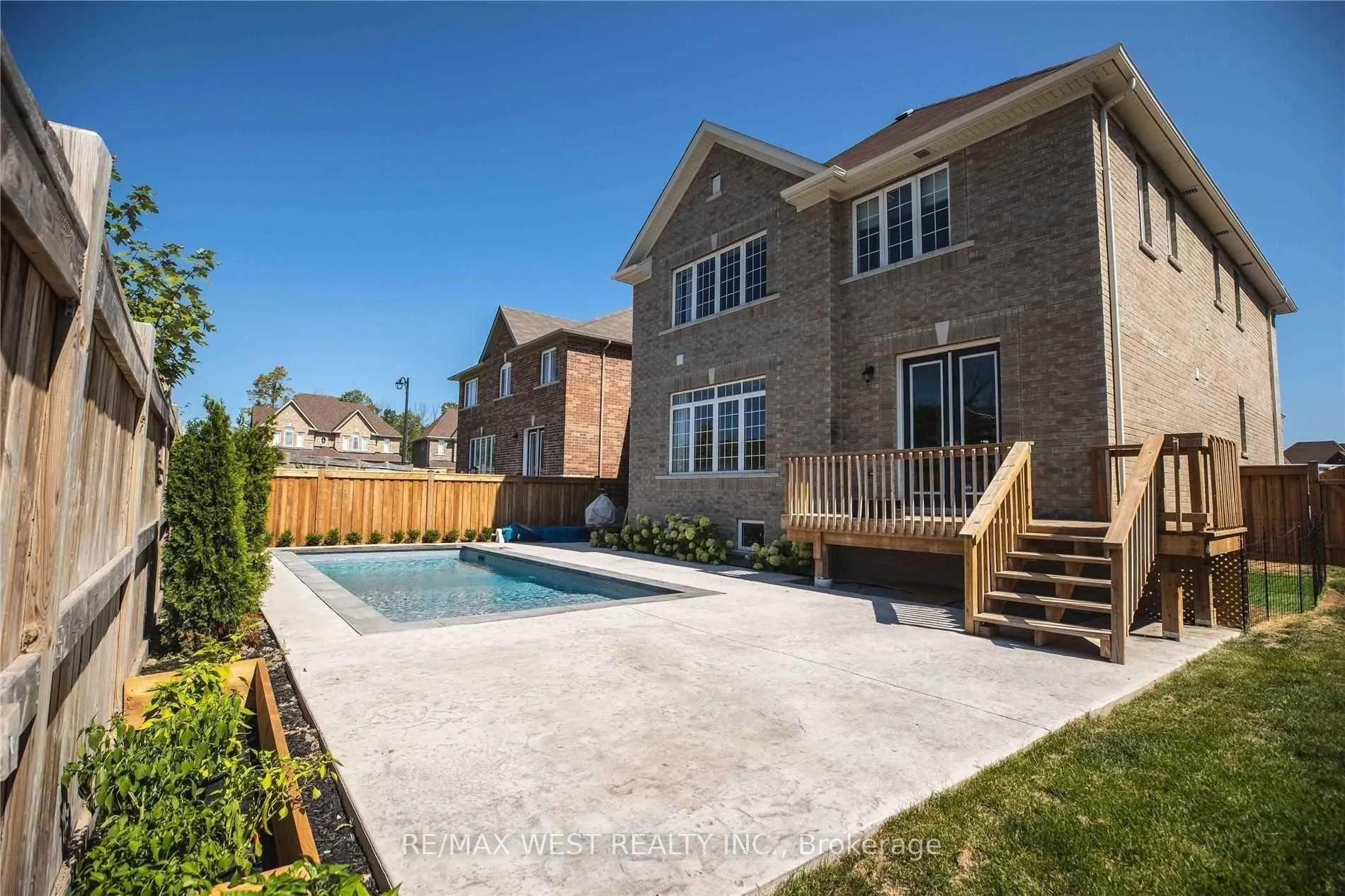 Photo 37 of 1430 Simpkin Road, Innisfil, Lefroy — HOMEH