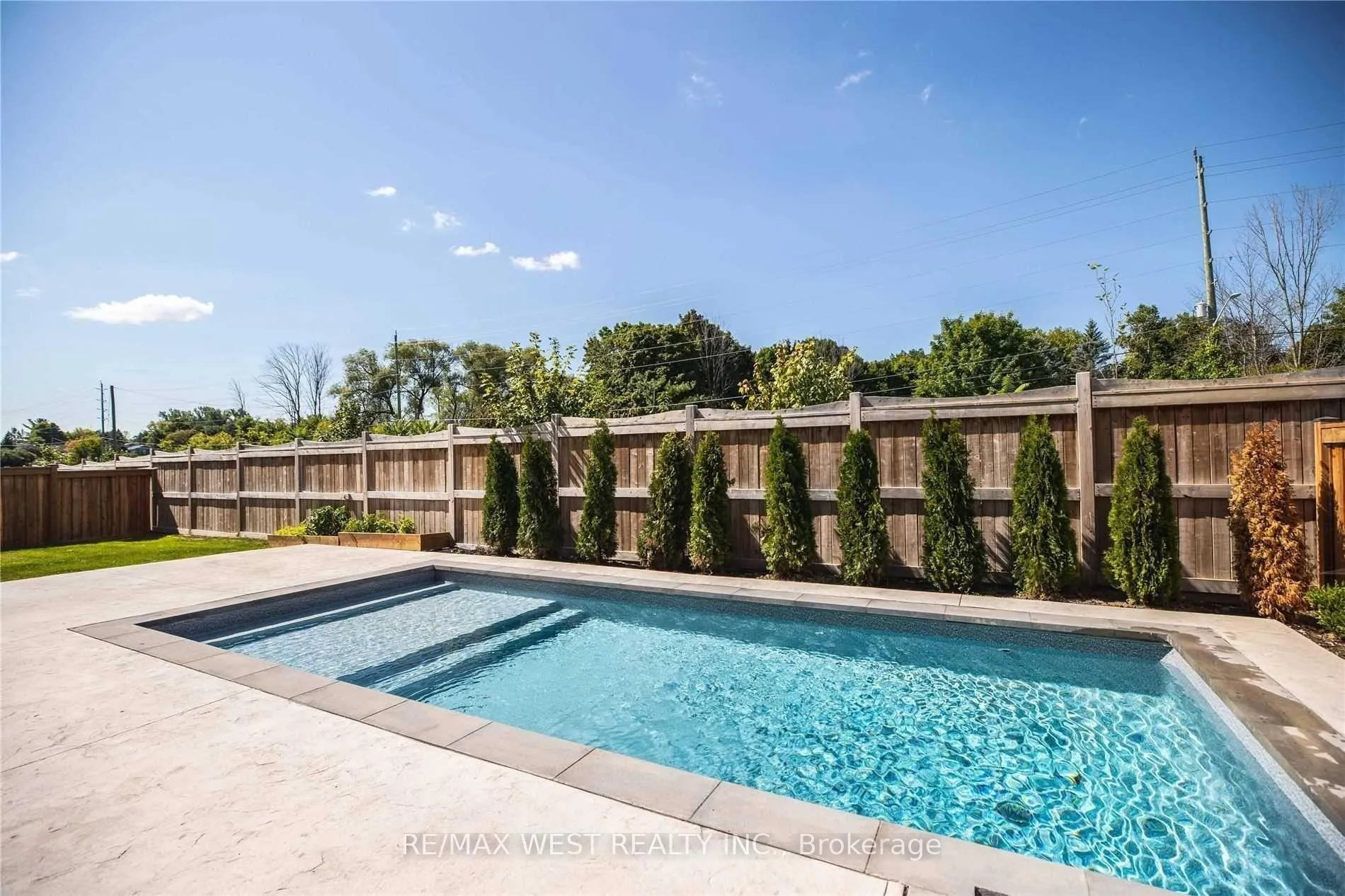 Photo 39 of 1430 Simpkin Road, Innisfil, Lefroy — HOMEH