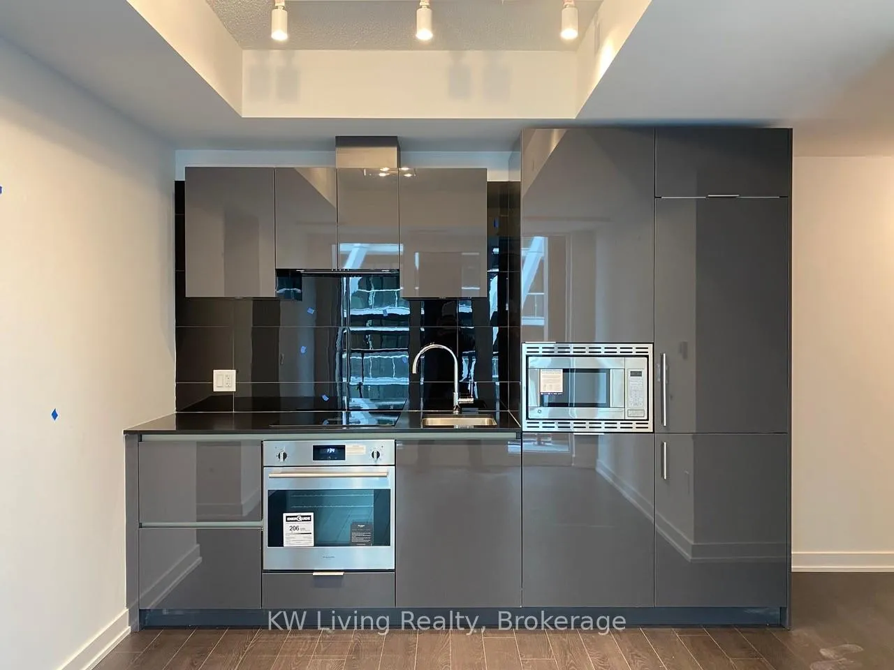 Photo 6 of Unit 2906, 238 Simcoe Street, Toronto, Kensington-Chinatown — HOMEH