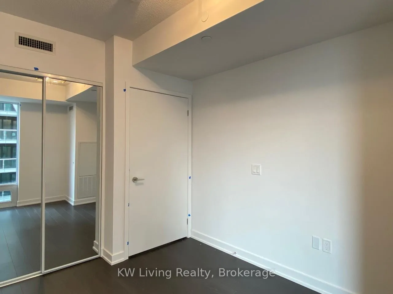 Photo 12 of Unit 2906, 238 Simcoe Street, Toronto, Kensington-Chinatown — HOMEH