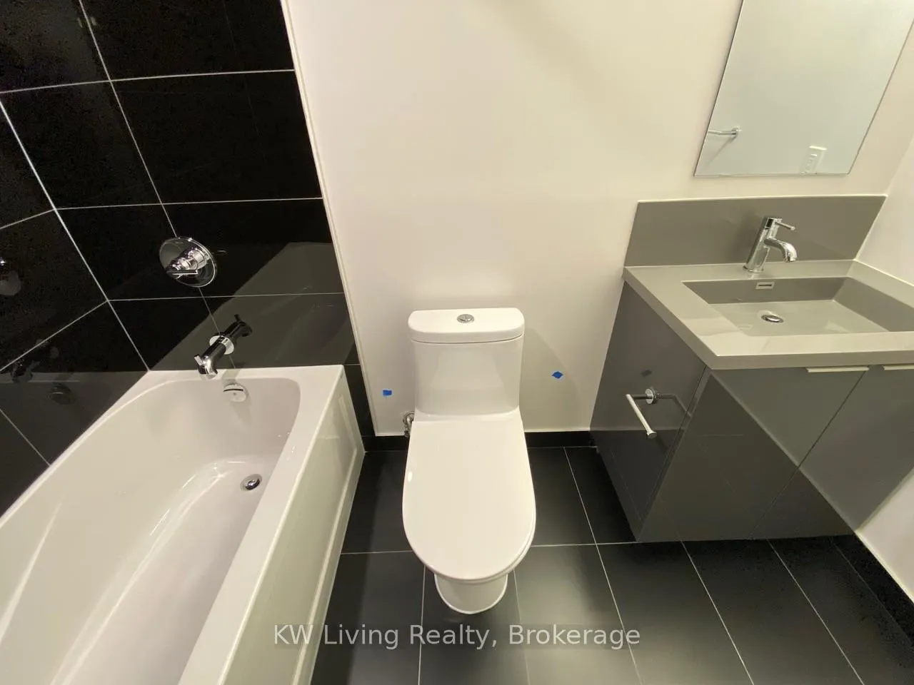 Photo 14 of Unit 2906, 238 Simcoe Street, Toronto, Kensington-Chinatown — HOMEH