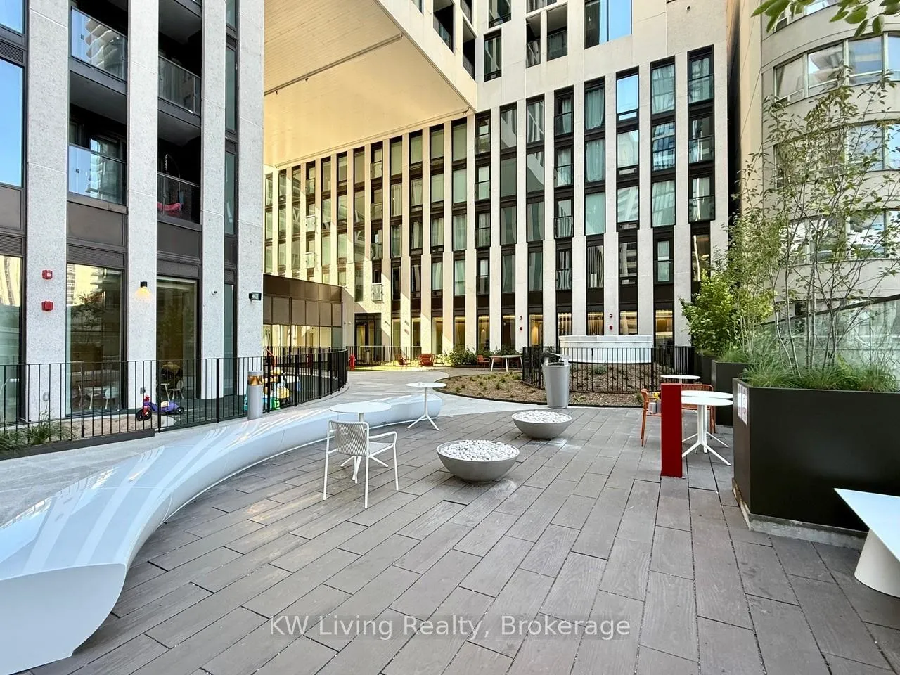 Photo 26 of Unit 2906, 238 Simcoe Street, Toronto, Kensington-Chinatown — HOMEH