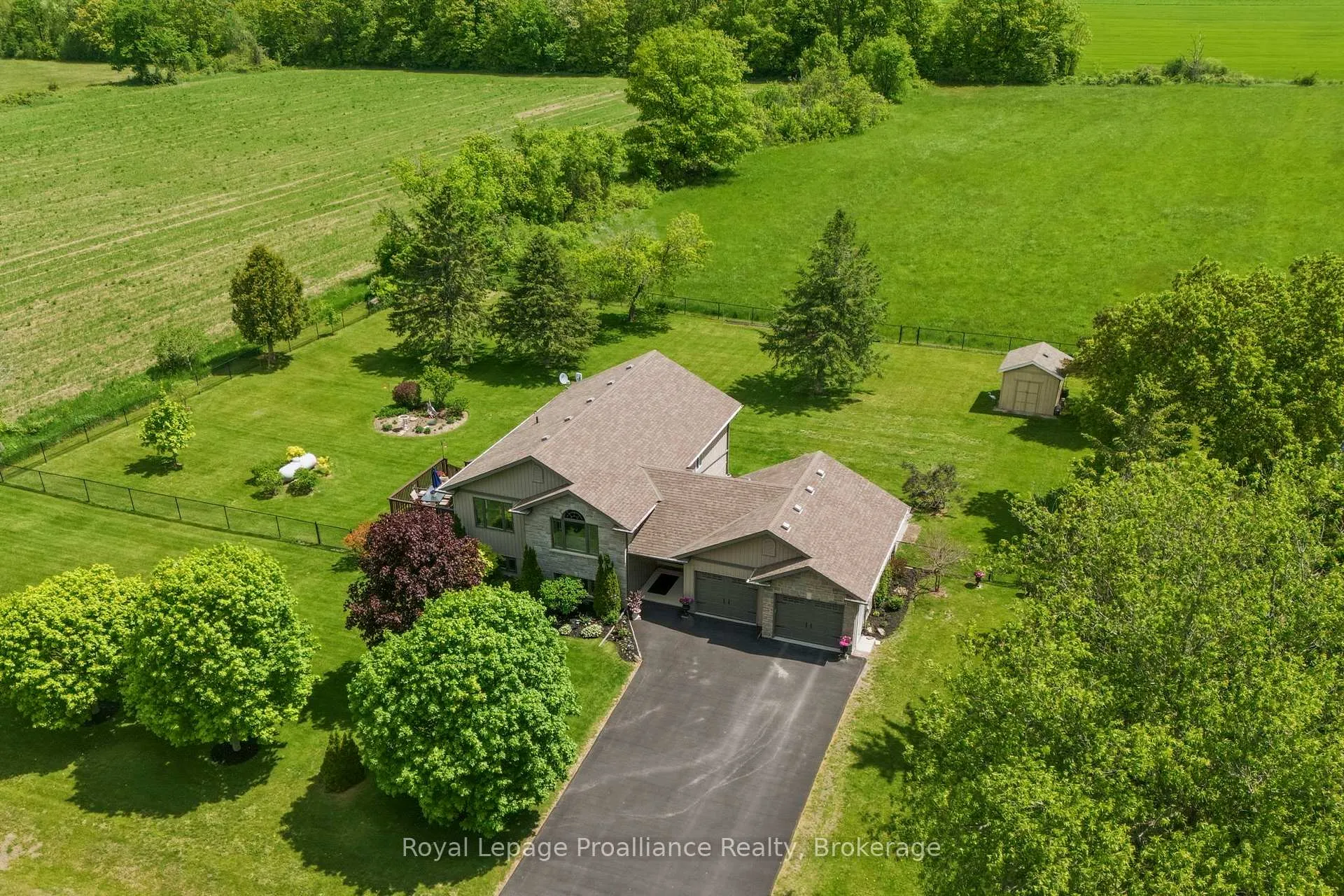 Photo 1 of 561 Stacey Road, Quinte West, Murray Ward — HOMEH