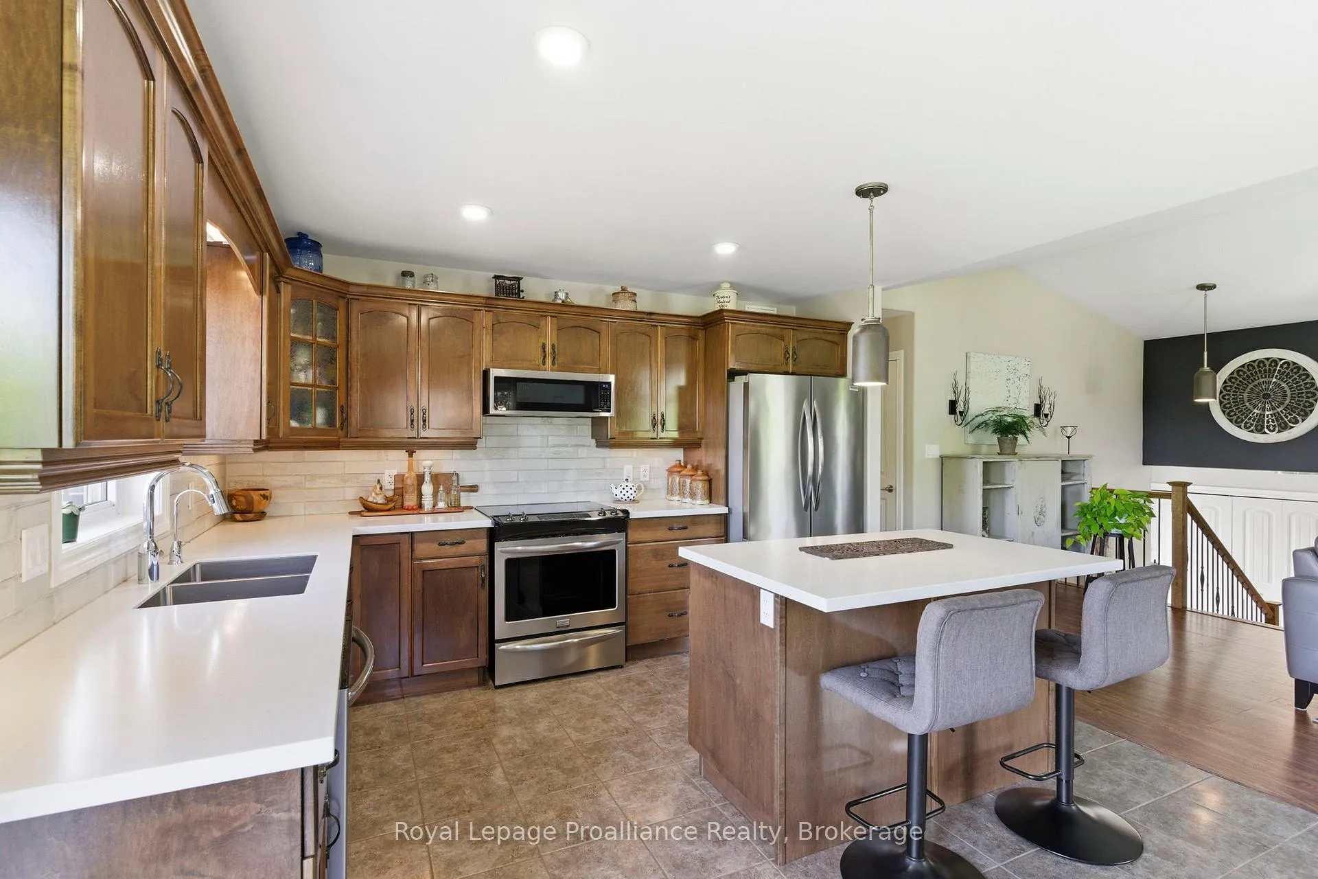 Photo 9 of 561 Stacey Road, Quinte West, Murray Ward — HOMEH