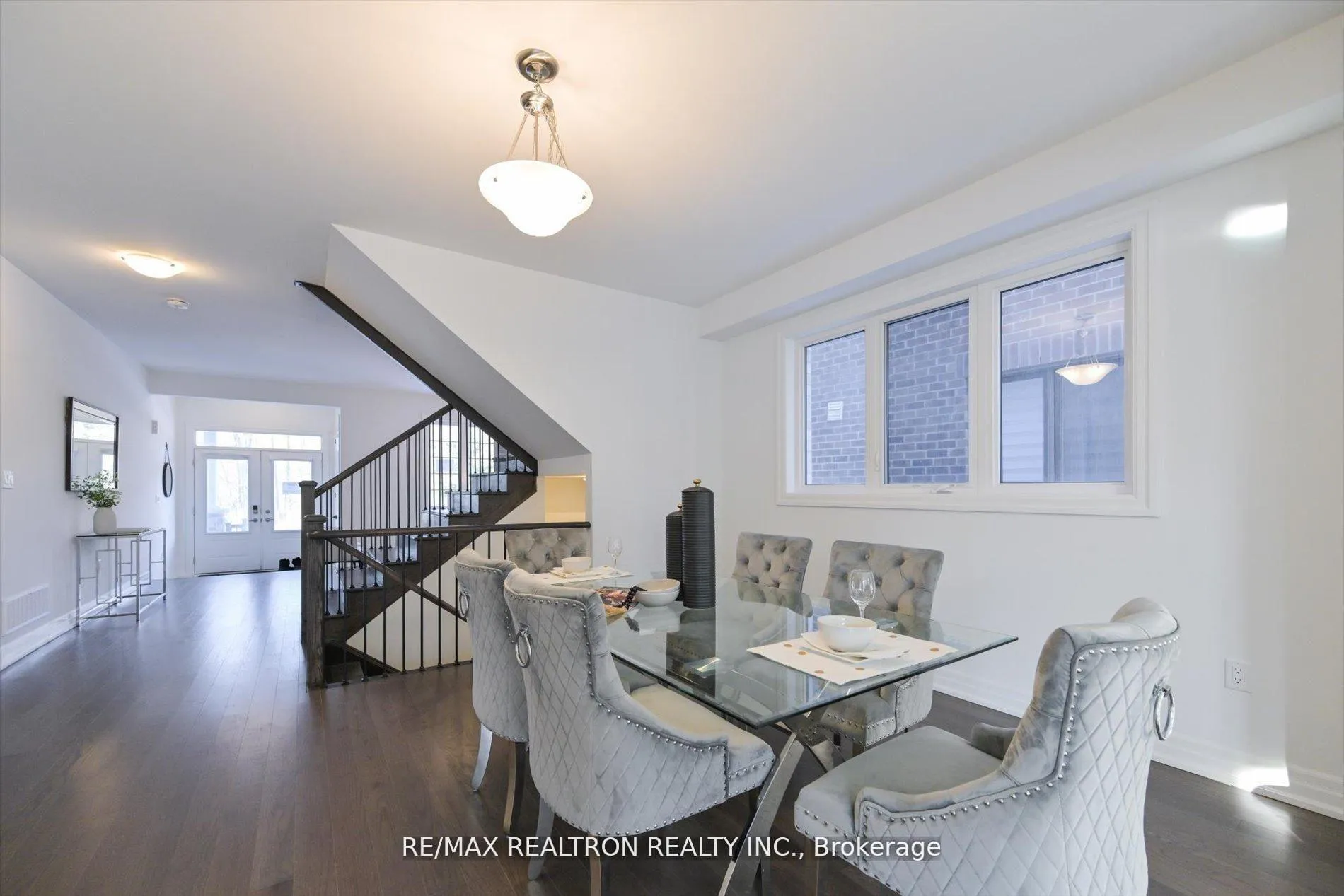 Photo 10 of 2858 Foxden Square, Pickering, Rural Pickering — HOMEH