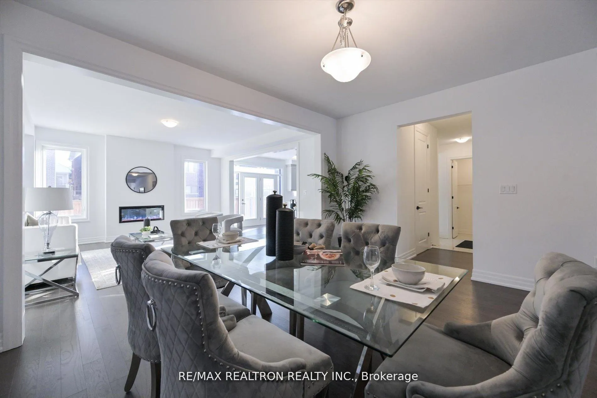 Photo 11 of 2858 Foxden Square, Pickering, Rural Pickering — HOMEH