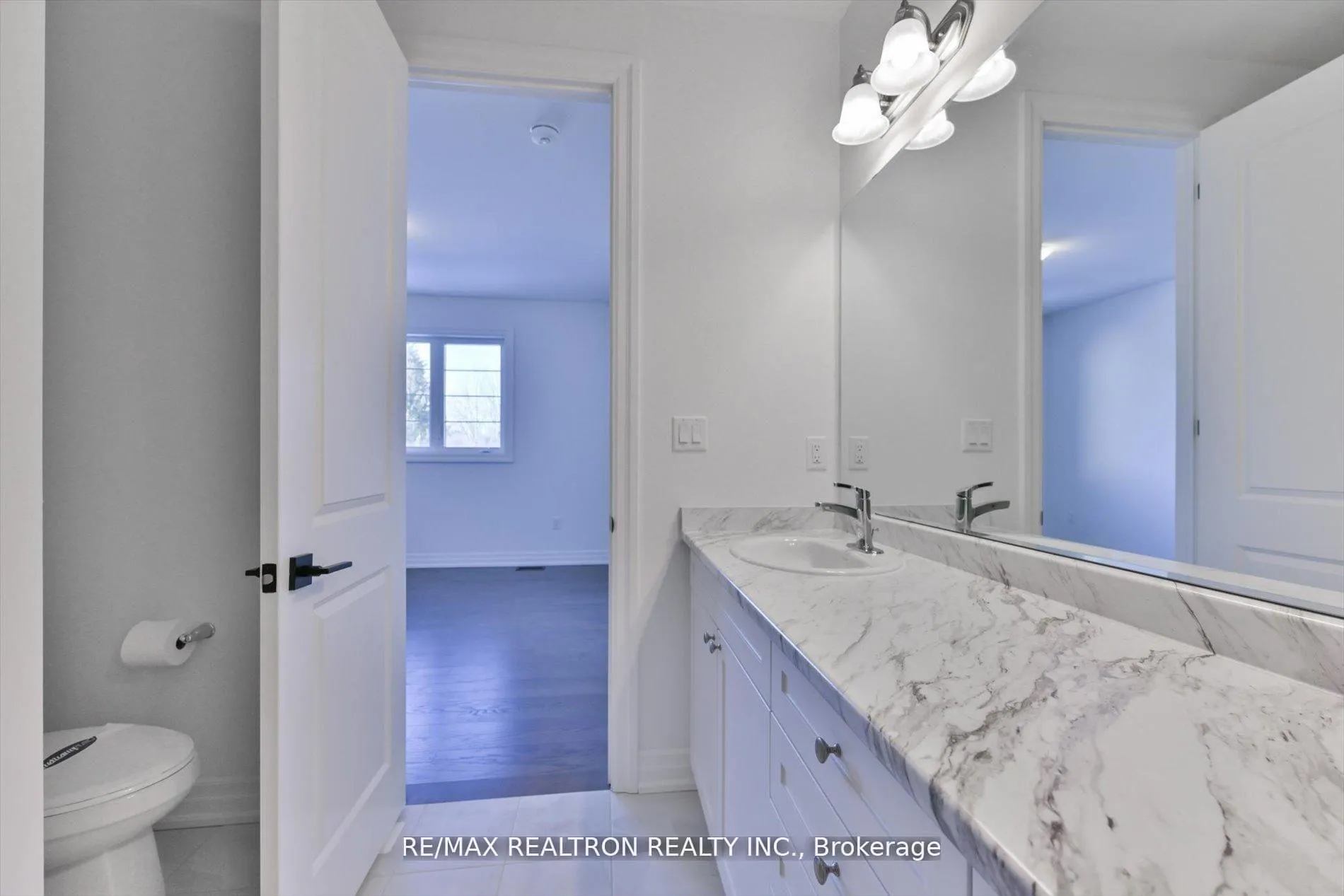 Photo 38 of 2858 Foxden Square, Pickering, Rural Pickering — HOMEH