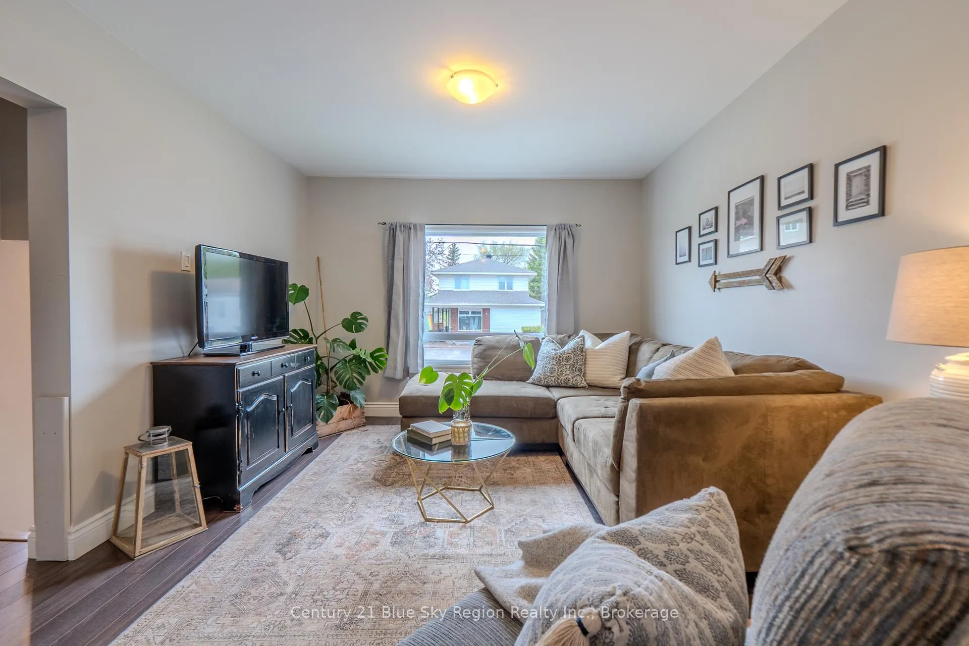 Photo 5 of 15 Pollard Avenue, North Bay, Ferris — HOMEH