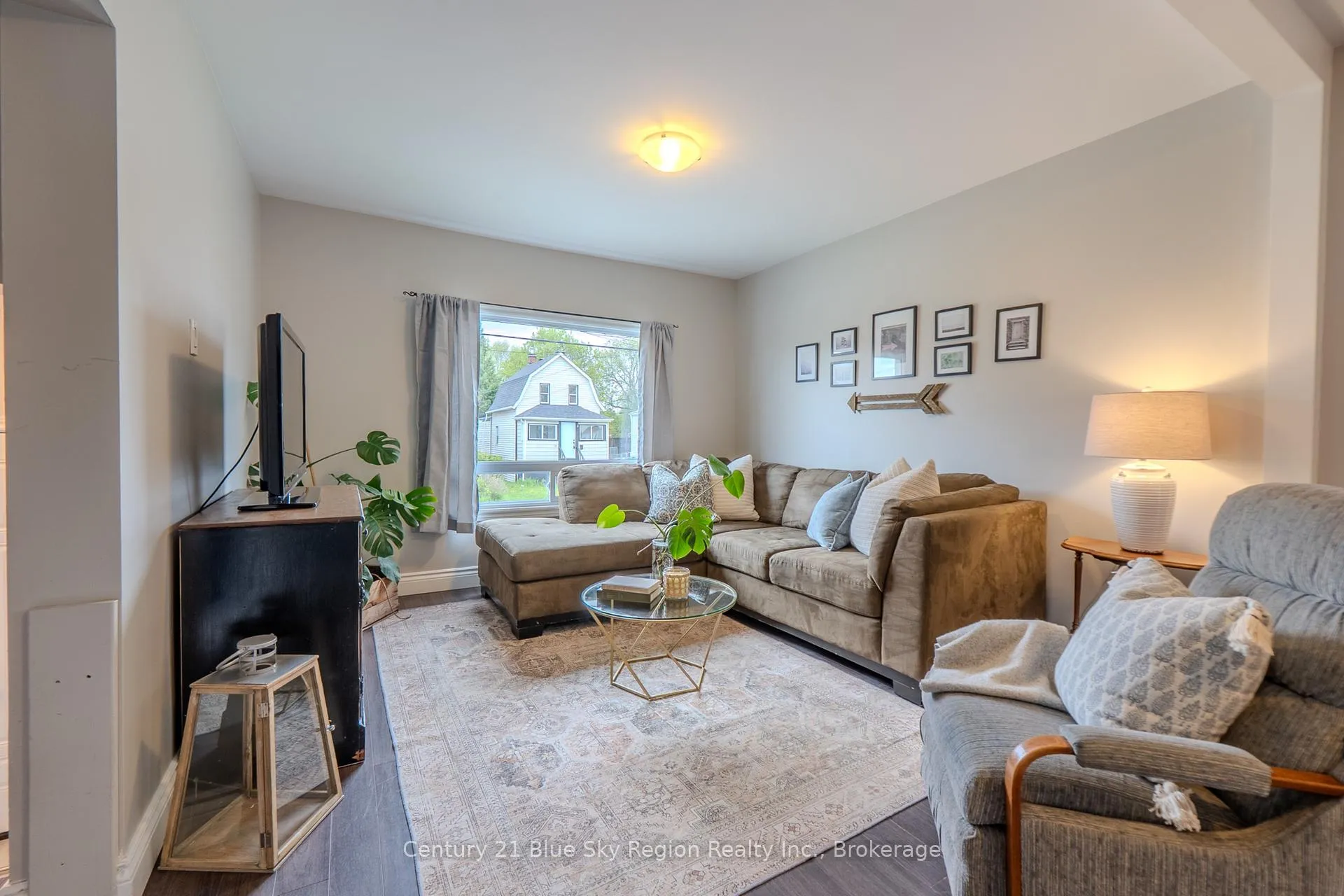 Photo 6 of 15 Pollard Avenue, North Bay, Ferris — HOMEH