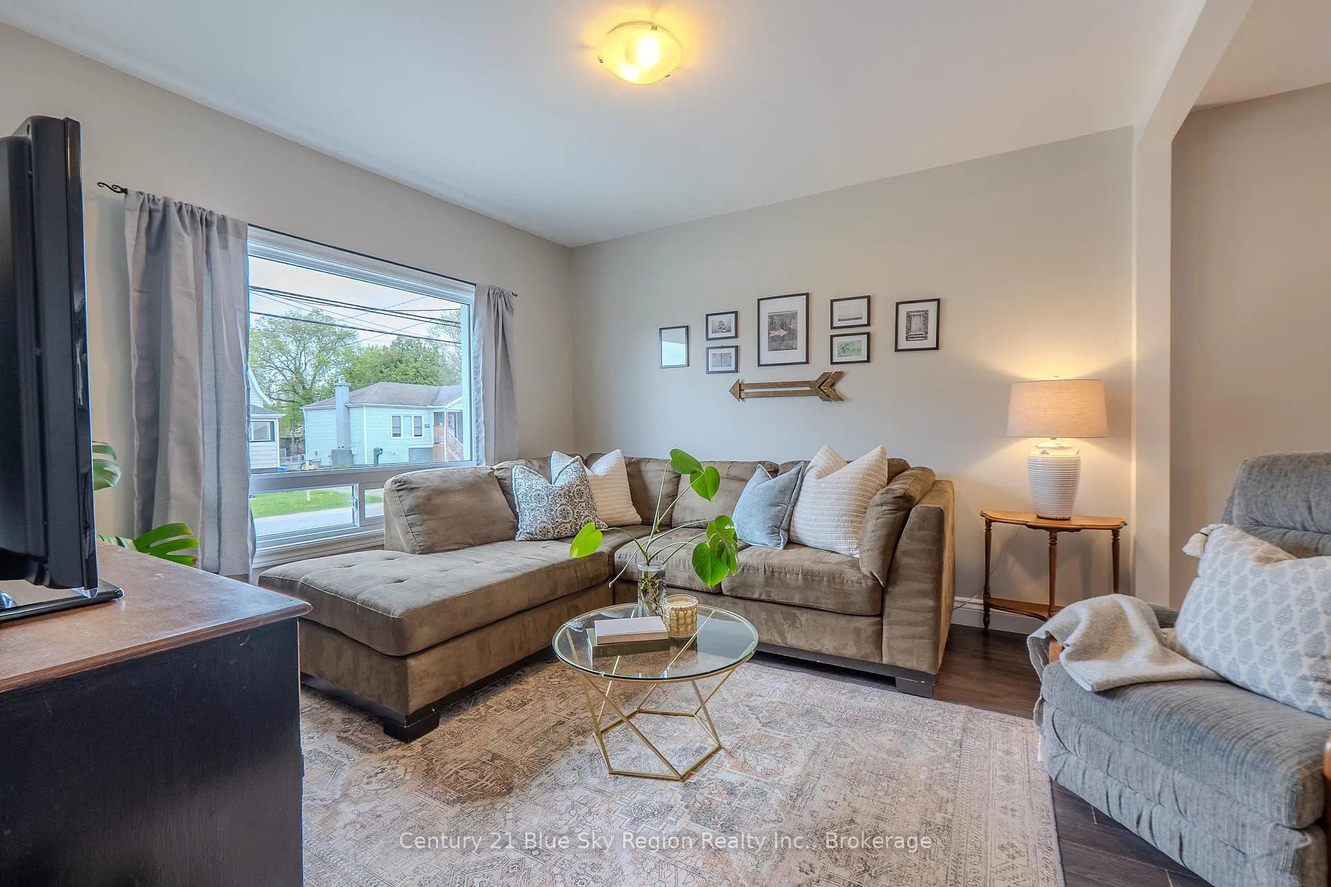 Photo 7 of 15 Pollard Avenue, North Bay, Ferris — HOMEH